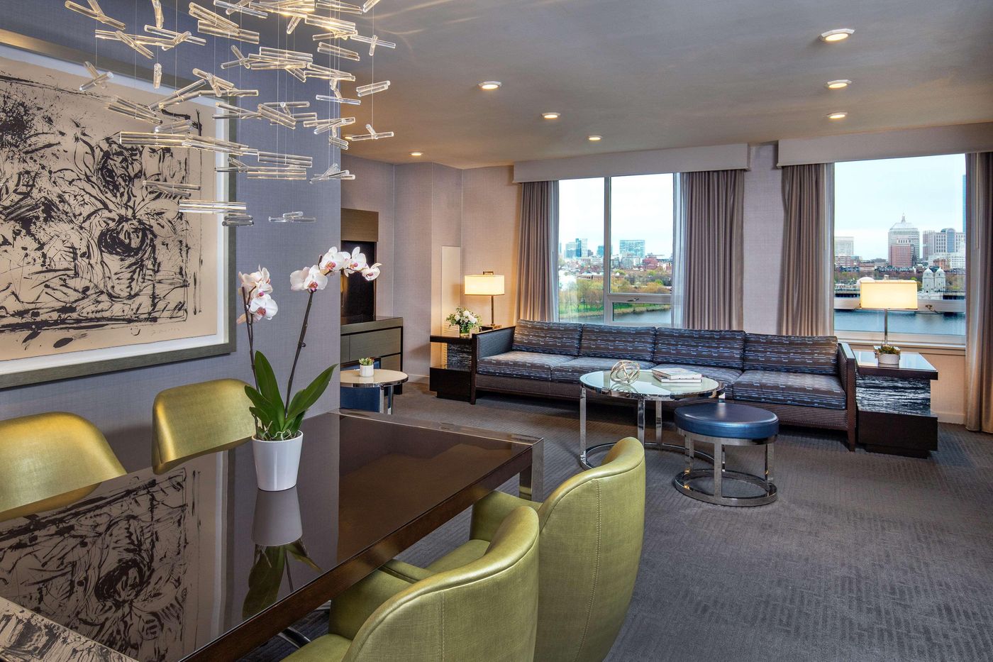 The-Royal-Sonesta-Boston-Room-27