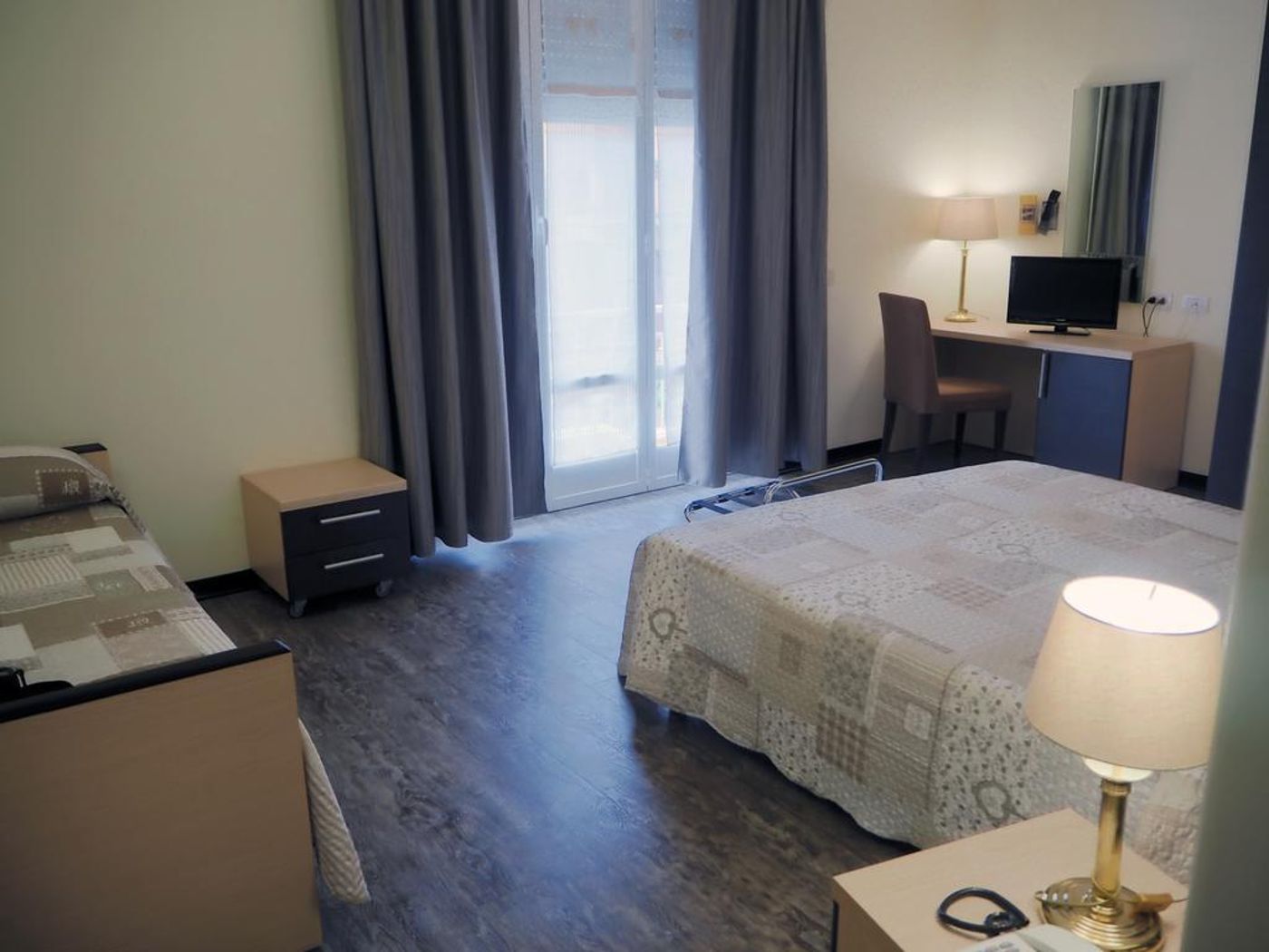 Ferrari - Italy - CHIAVARI (GE) - General view - 3