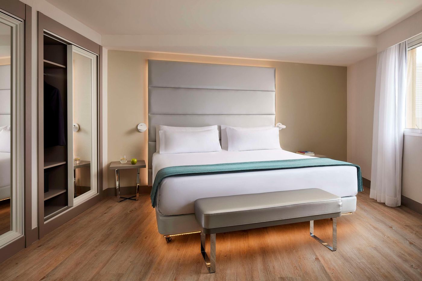 NH-Madrid-Zurbano-Room-21