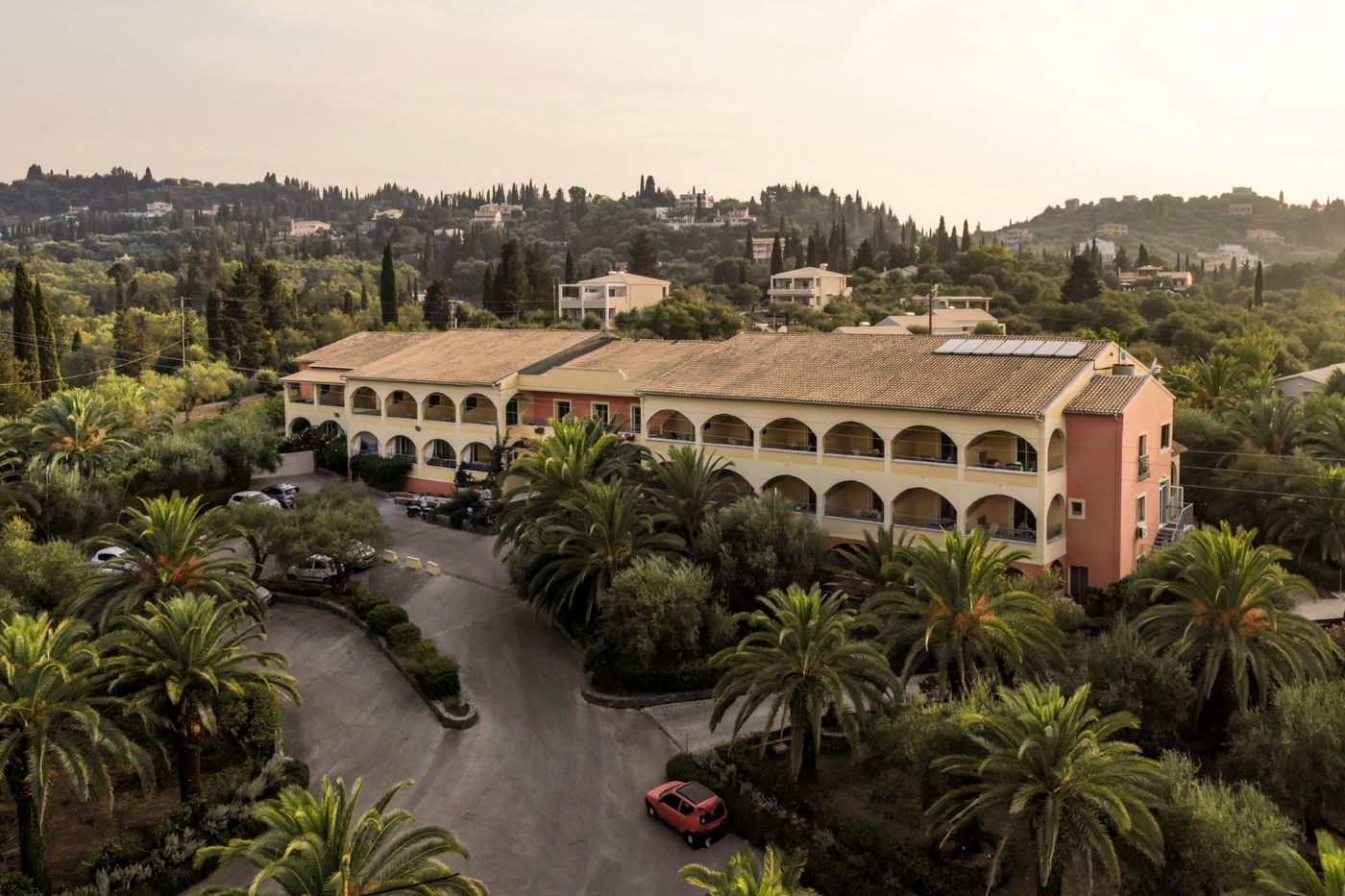 Debono-Hotel-General-view-8