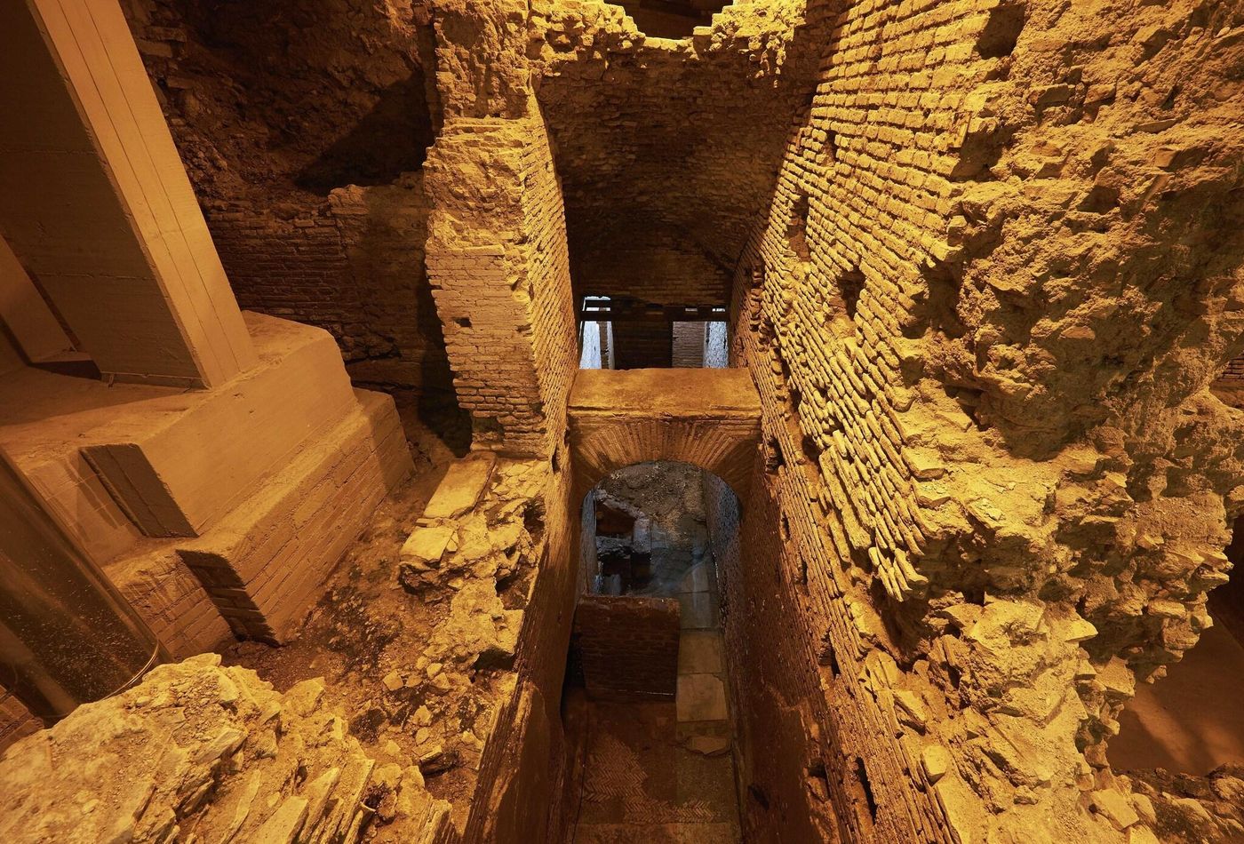 Harry-s-Bar-Trevi-Hotel---Restaurant-General-view-72