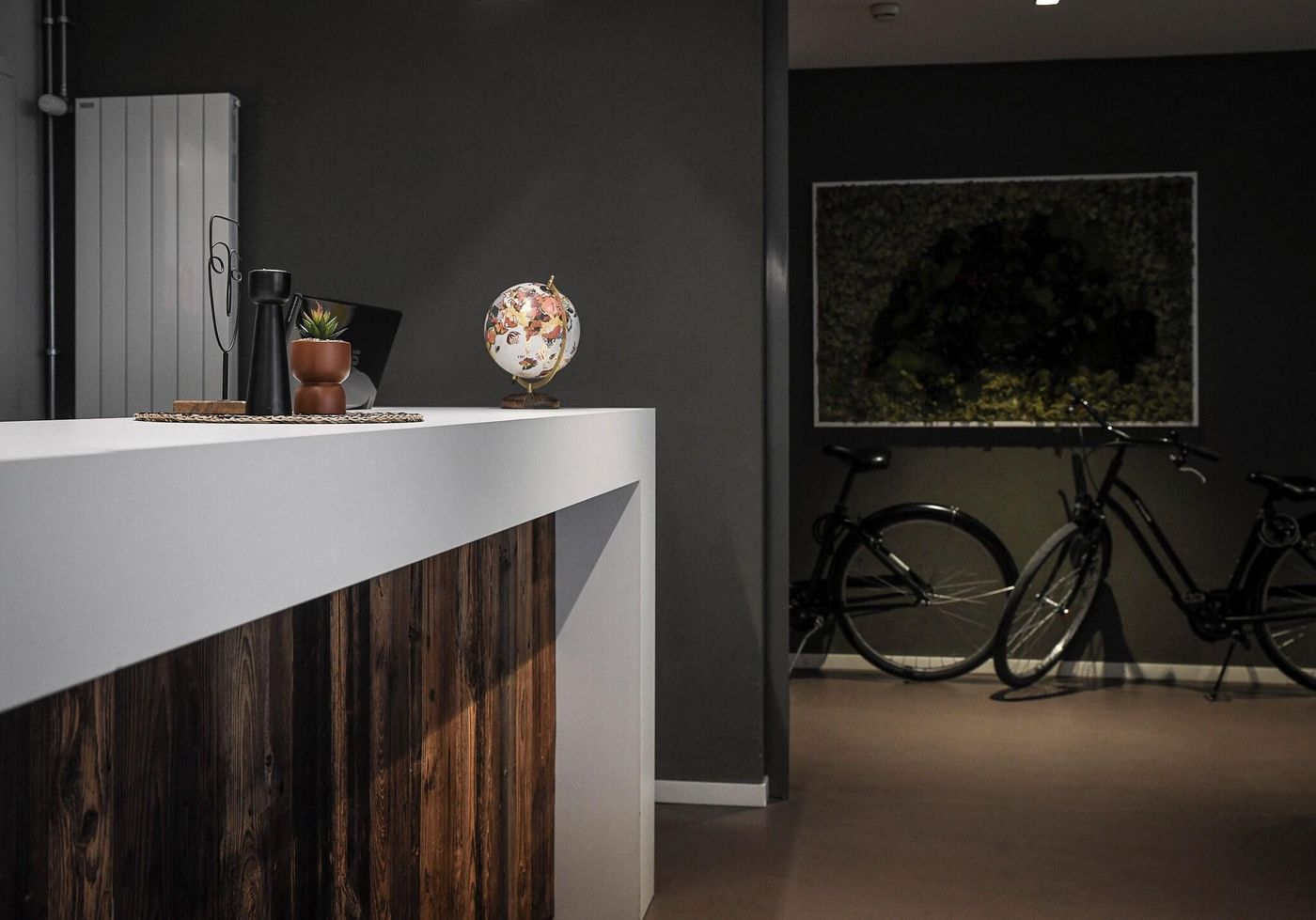 Home-Swiss-Hotel-General-view-23