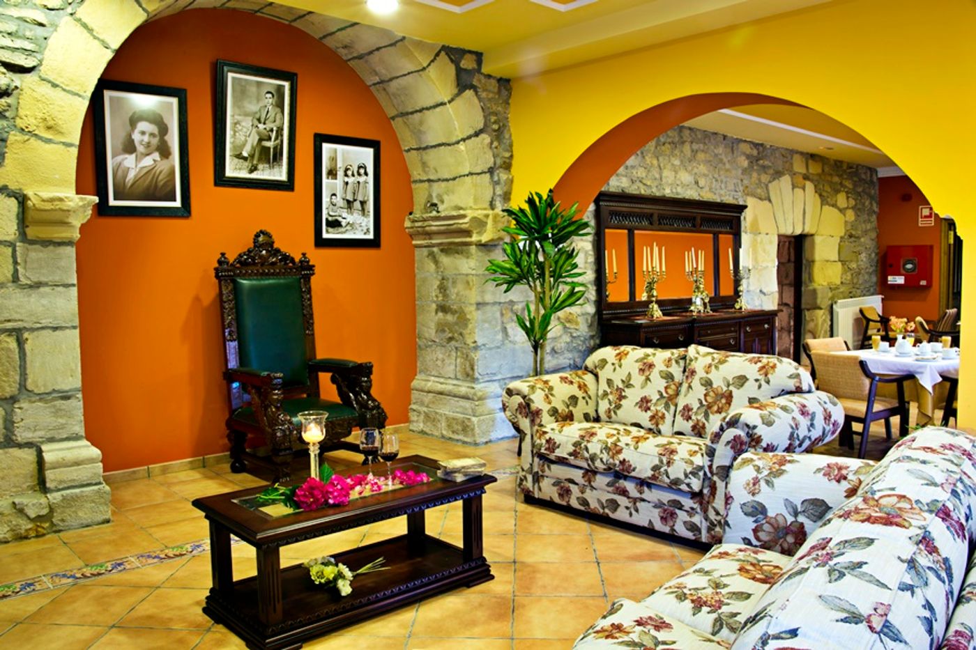 Casona Los Caballeros-Spain-Santillana Del Mar-General view-10