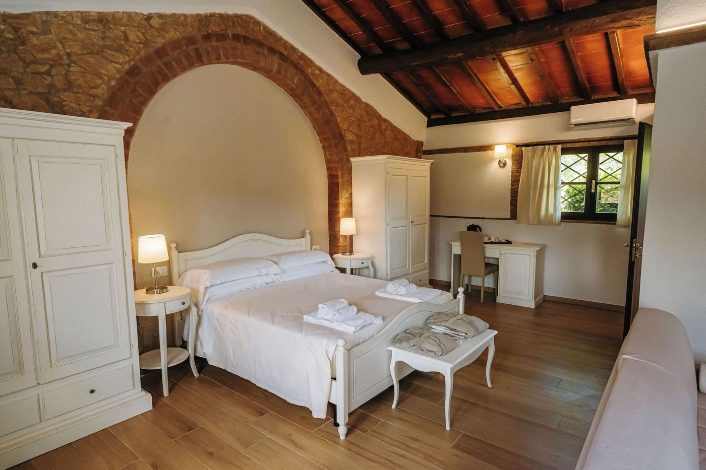 Borgo-Il-Poggiaccio-Room-35