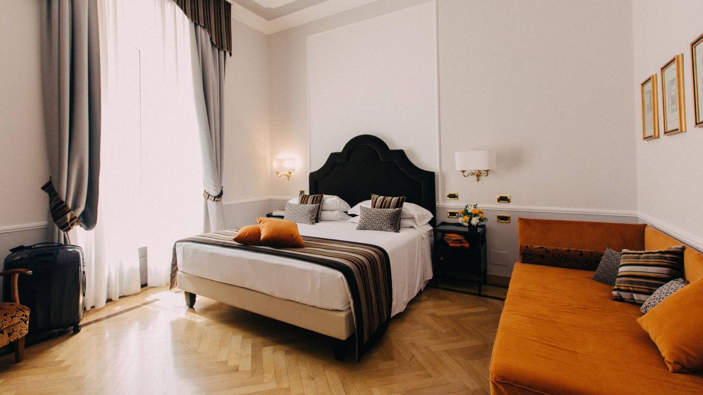 Bettoja-Hotel-Massimo-d-Azeglio-Room-20