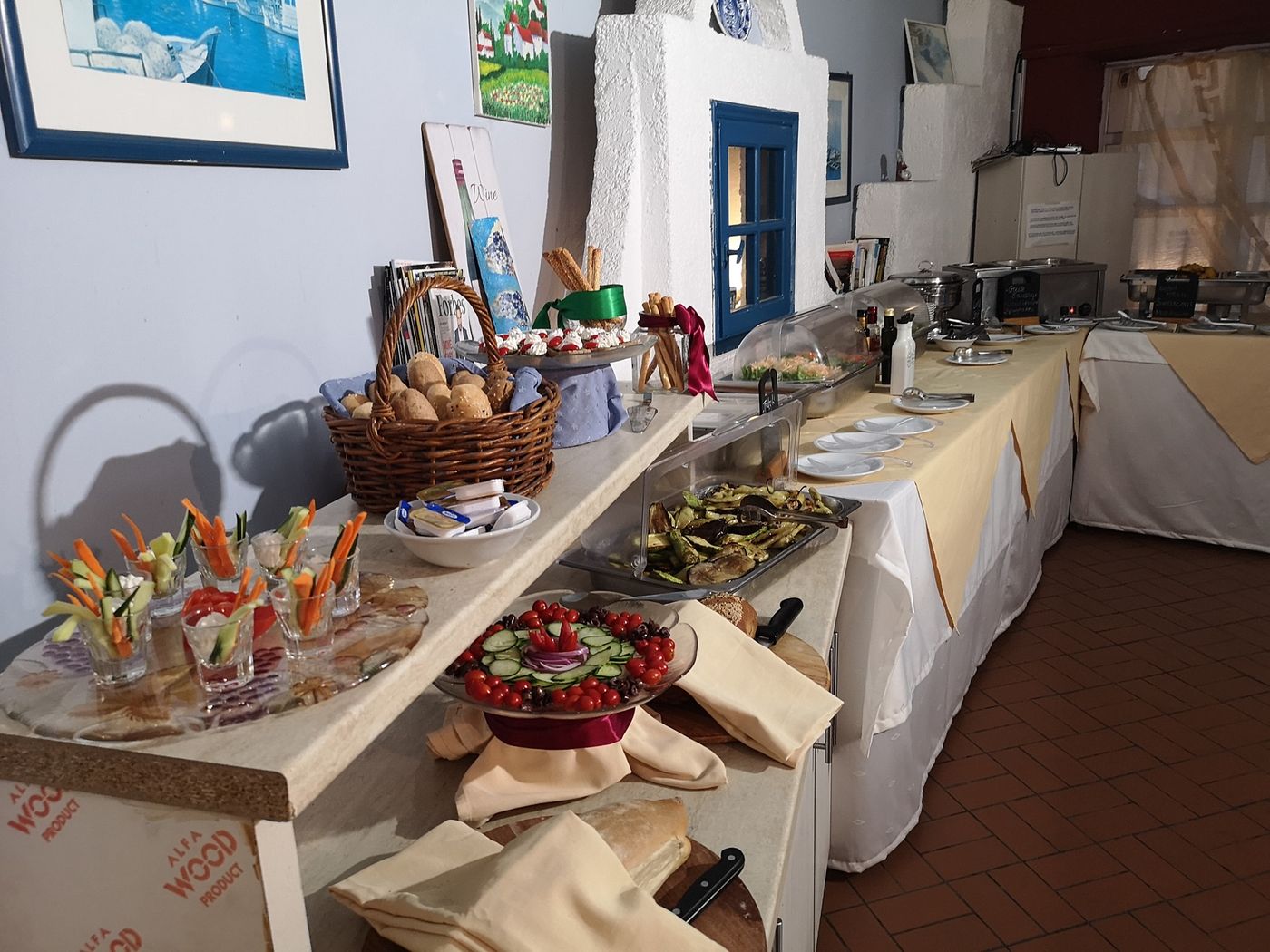 Mediterranean-Blue-Restaurant-51