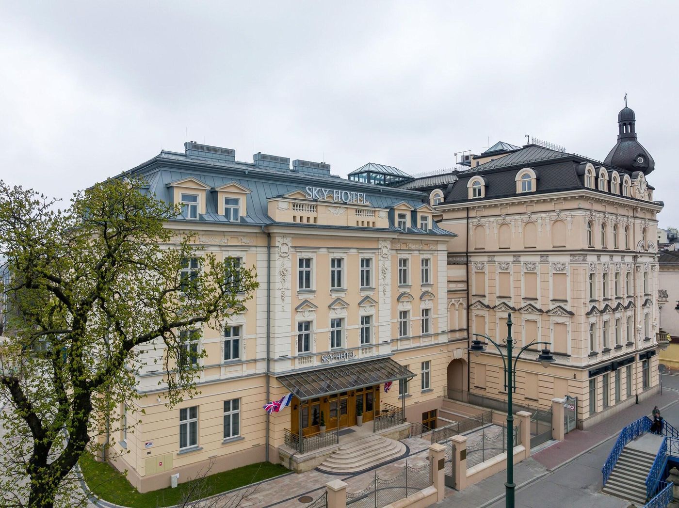 Sky-Hotel-Krakow-General-view-3