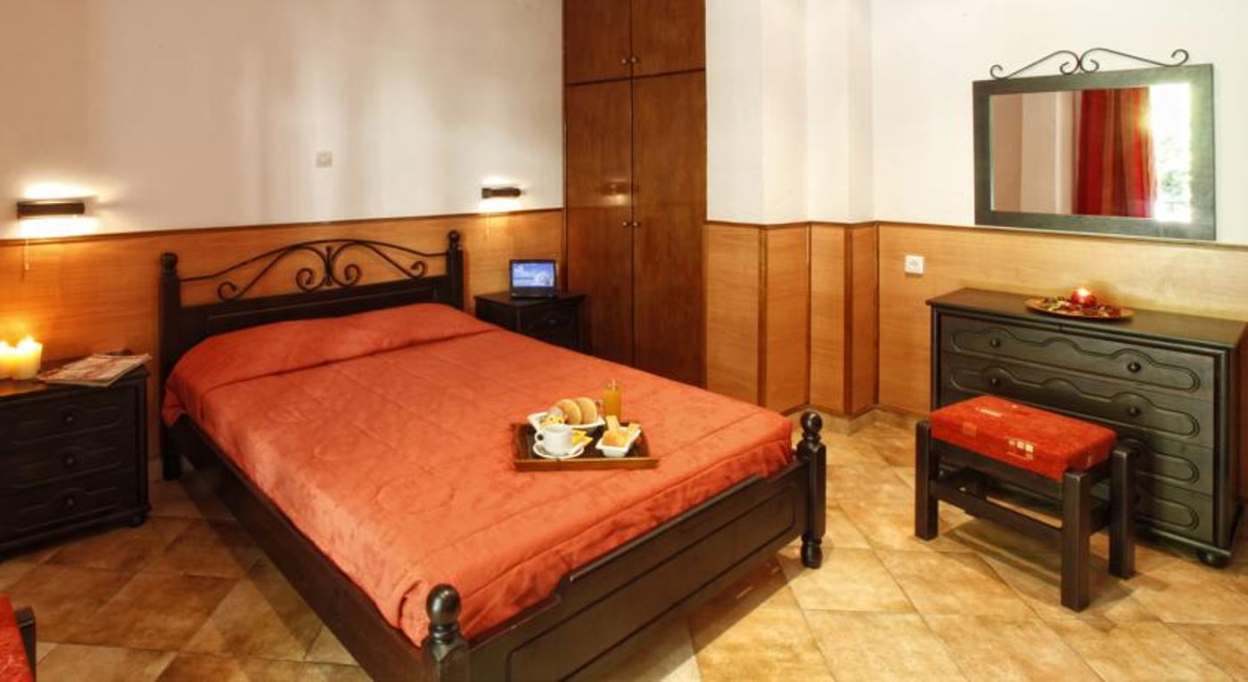 Galaxias & Eyan Hotel