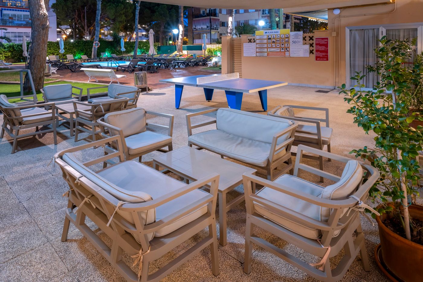 4R-Playa-Park-Terrace-20