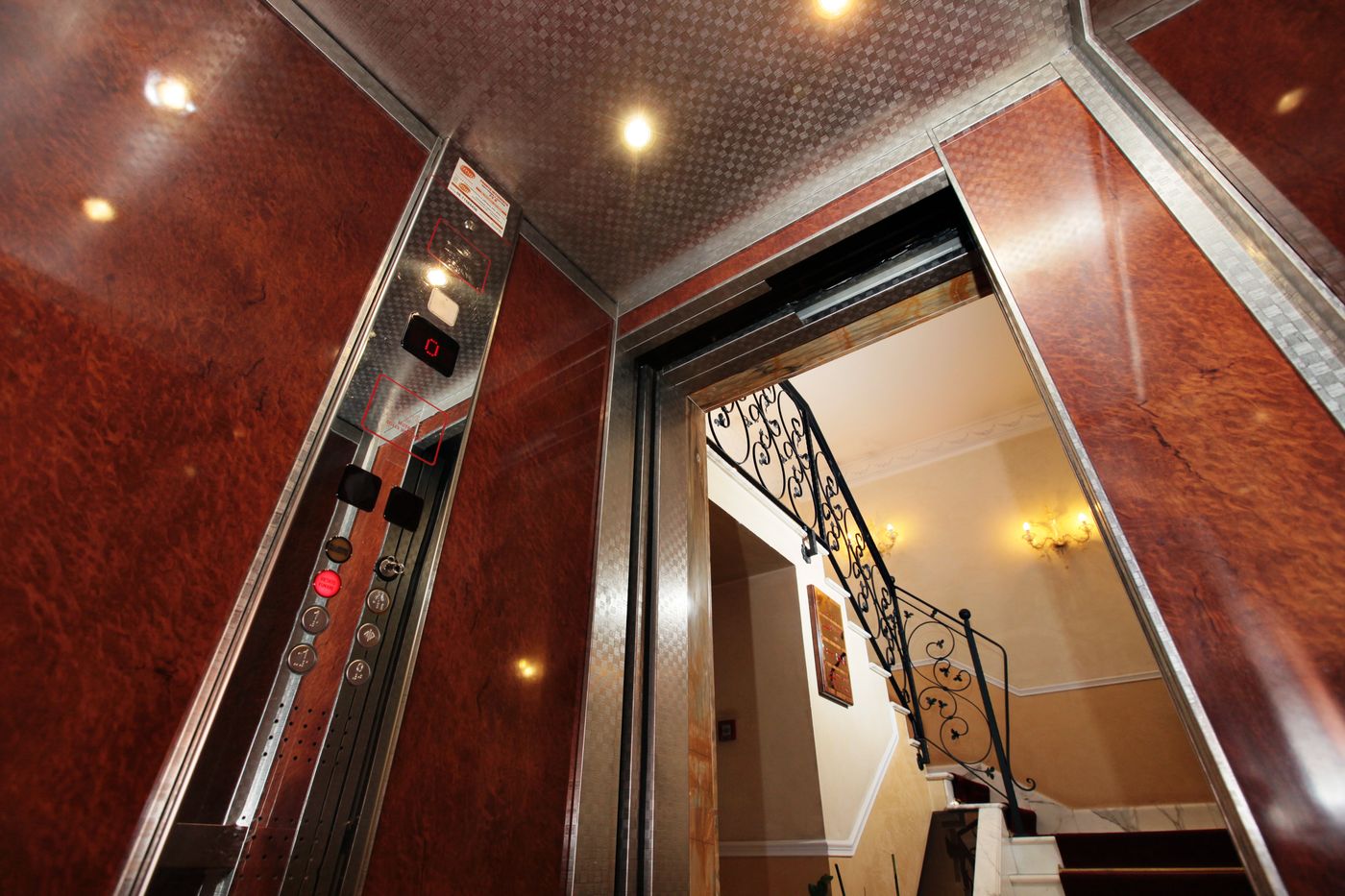 Solis - Italy - ROMA - Lobby - 8