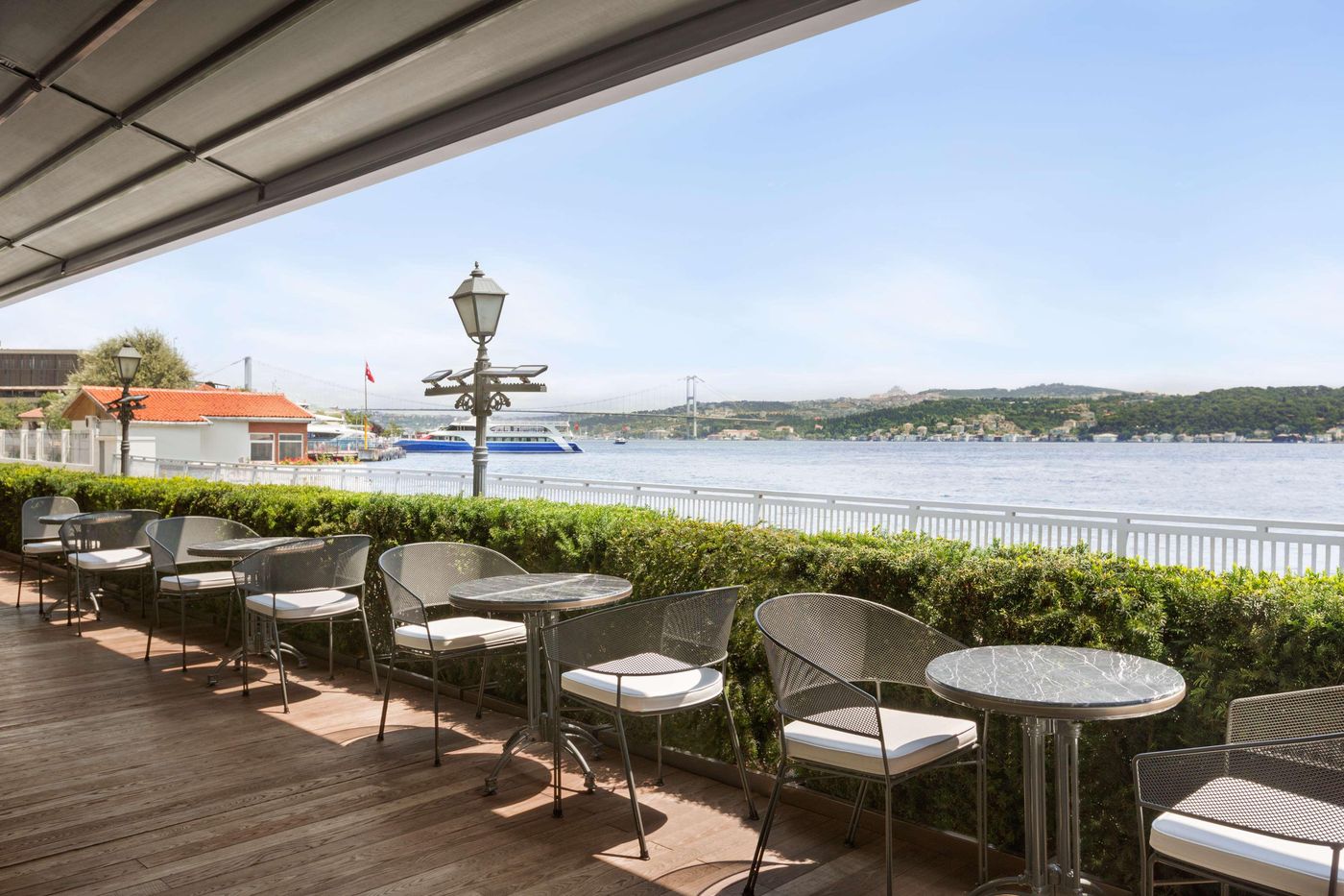 Shangri-La-Bosphorus--Istanbul-Restaurant-57