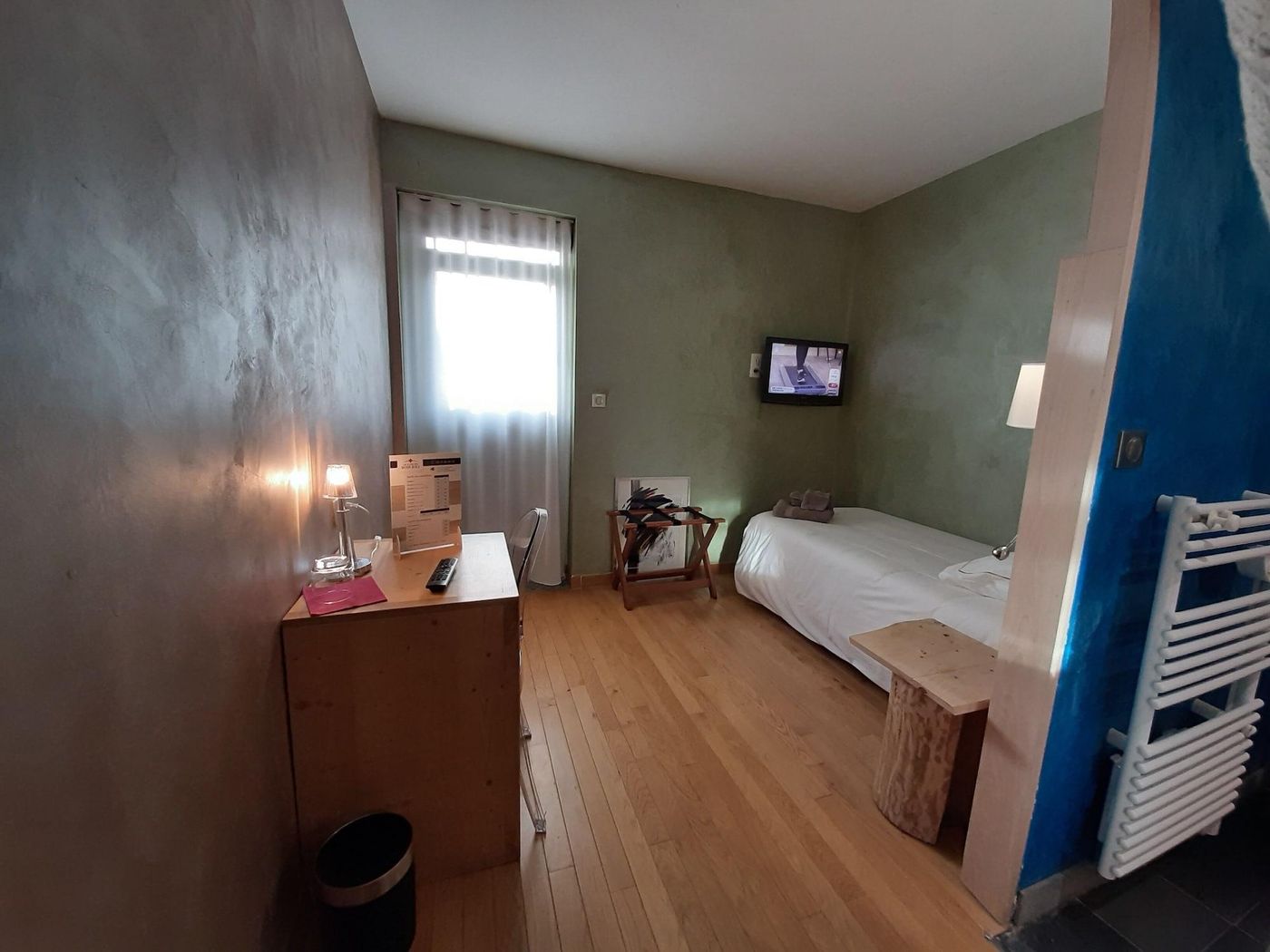 Le Clos Du Bois Joli - France - Lagnieu - Room - 5