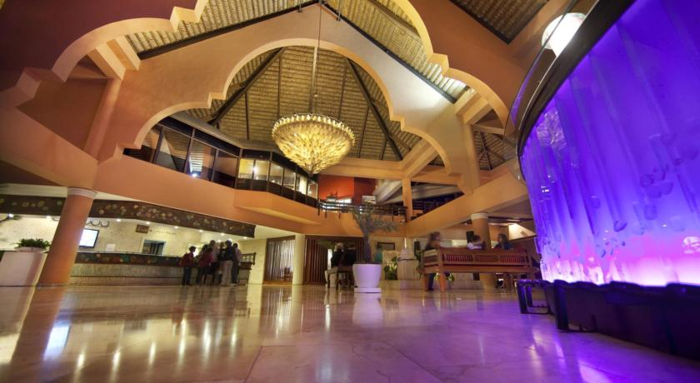 Viva Wyndham Dominicus Palace Hotel