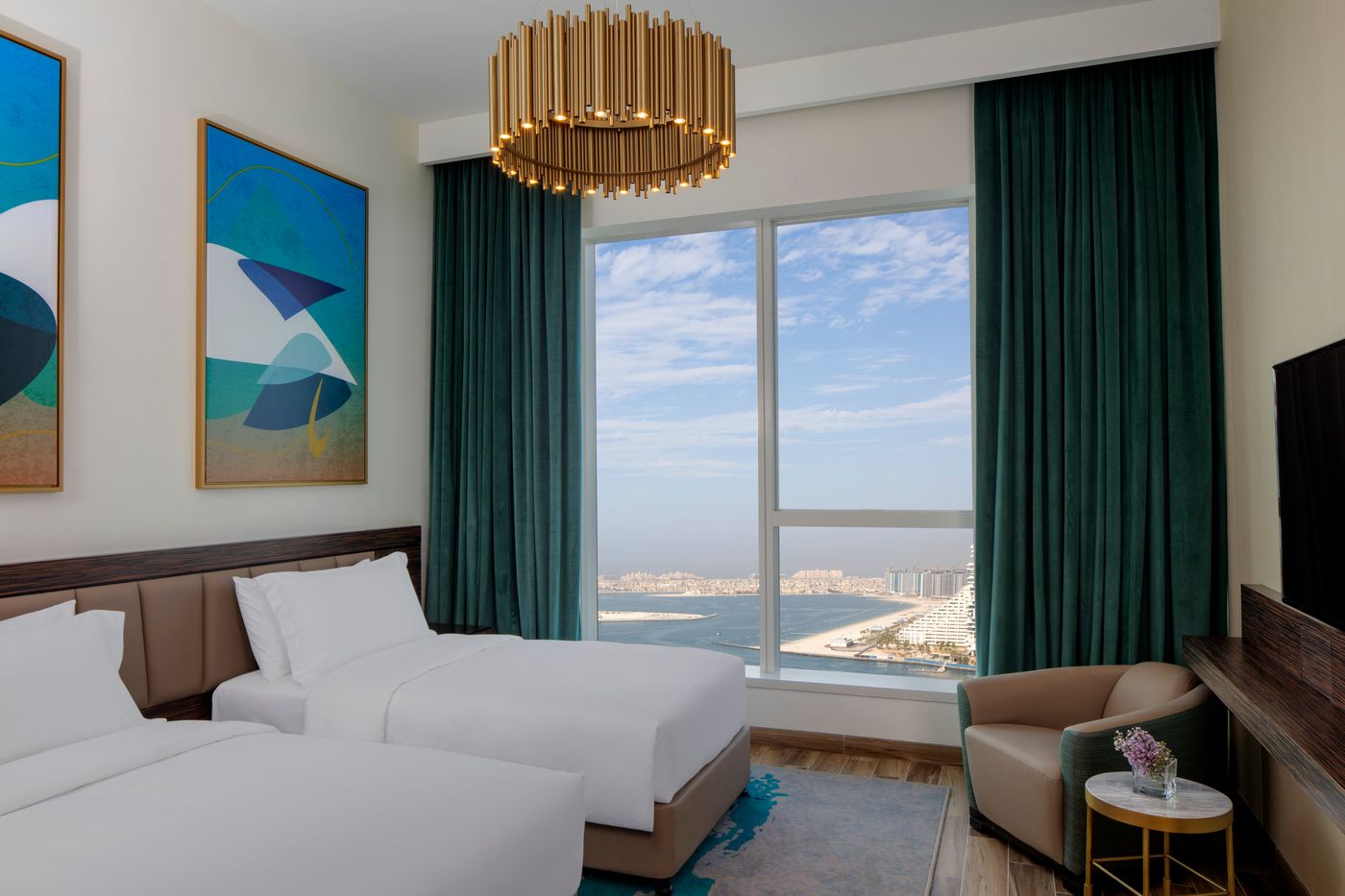 Avani-Plus-Palm-View-Dubai-Hotel-and-Suites-Room-10