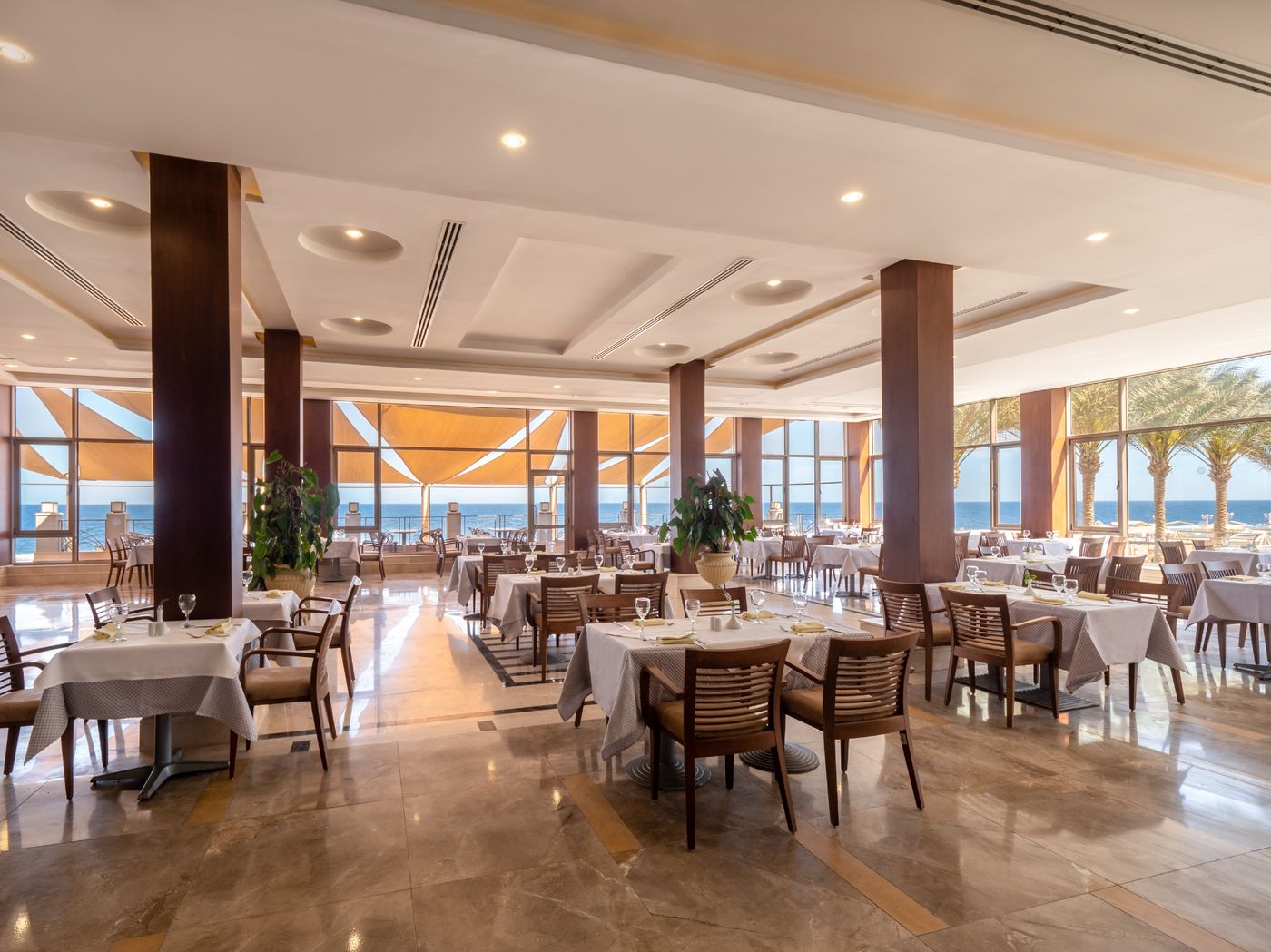 Serenity-Makadi-Beach-Restaurant-46