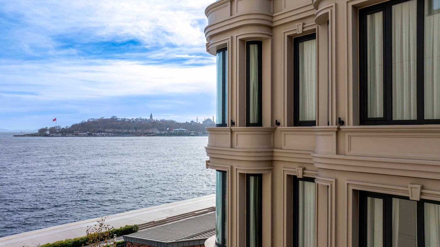 Dream-Inn-Karakoy-Bosphorus-General-view-3