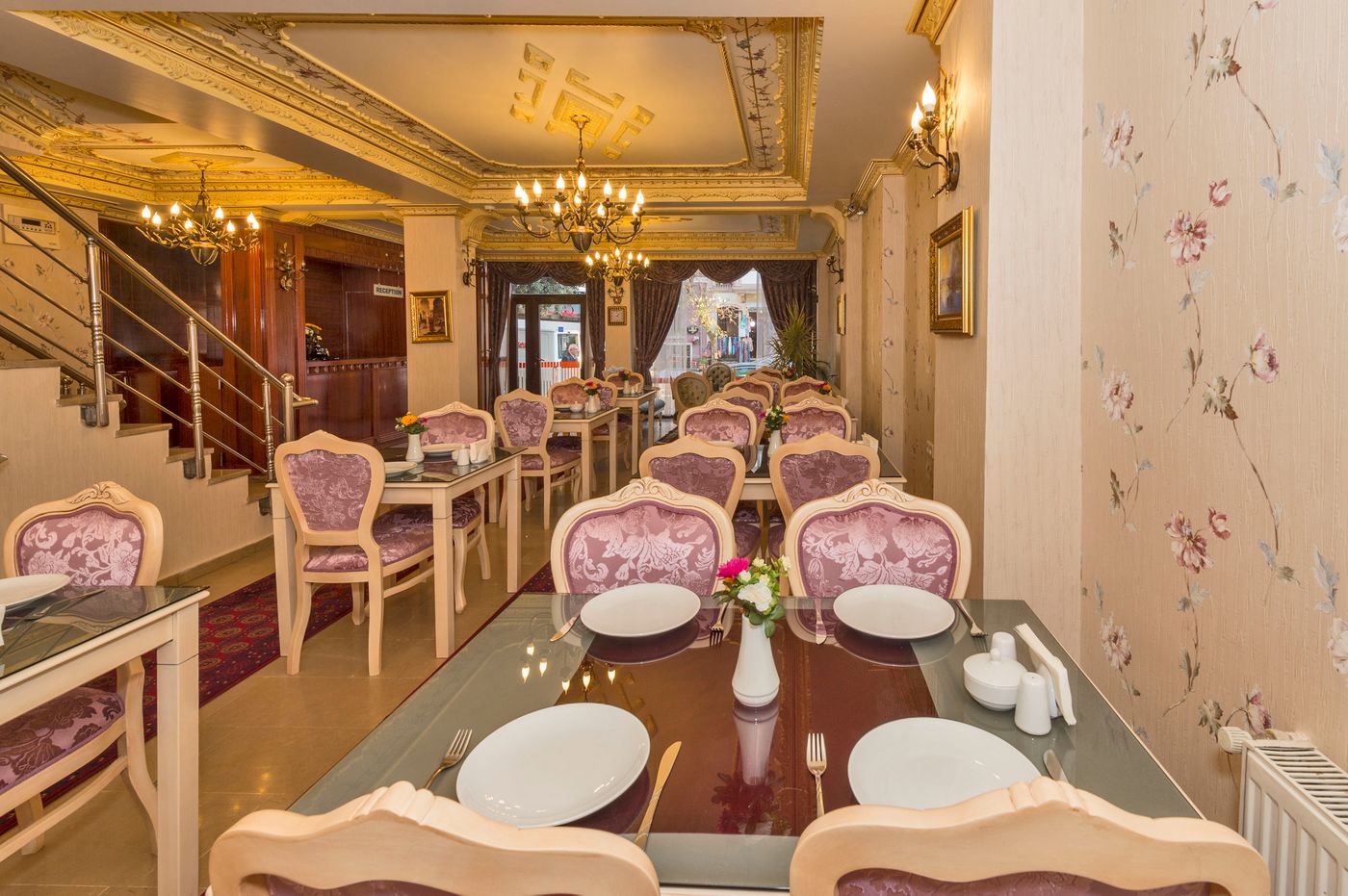 Istanbul-Holiday-Hotel-Restaurant-34