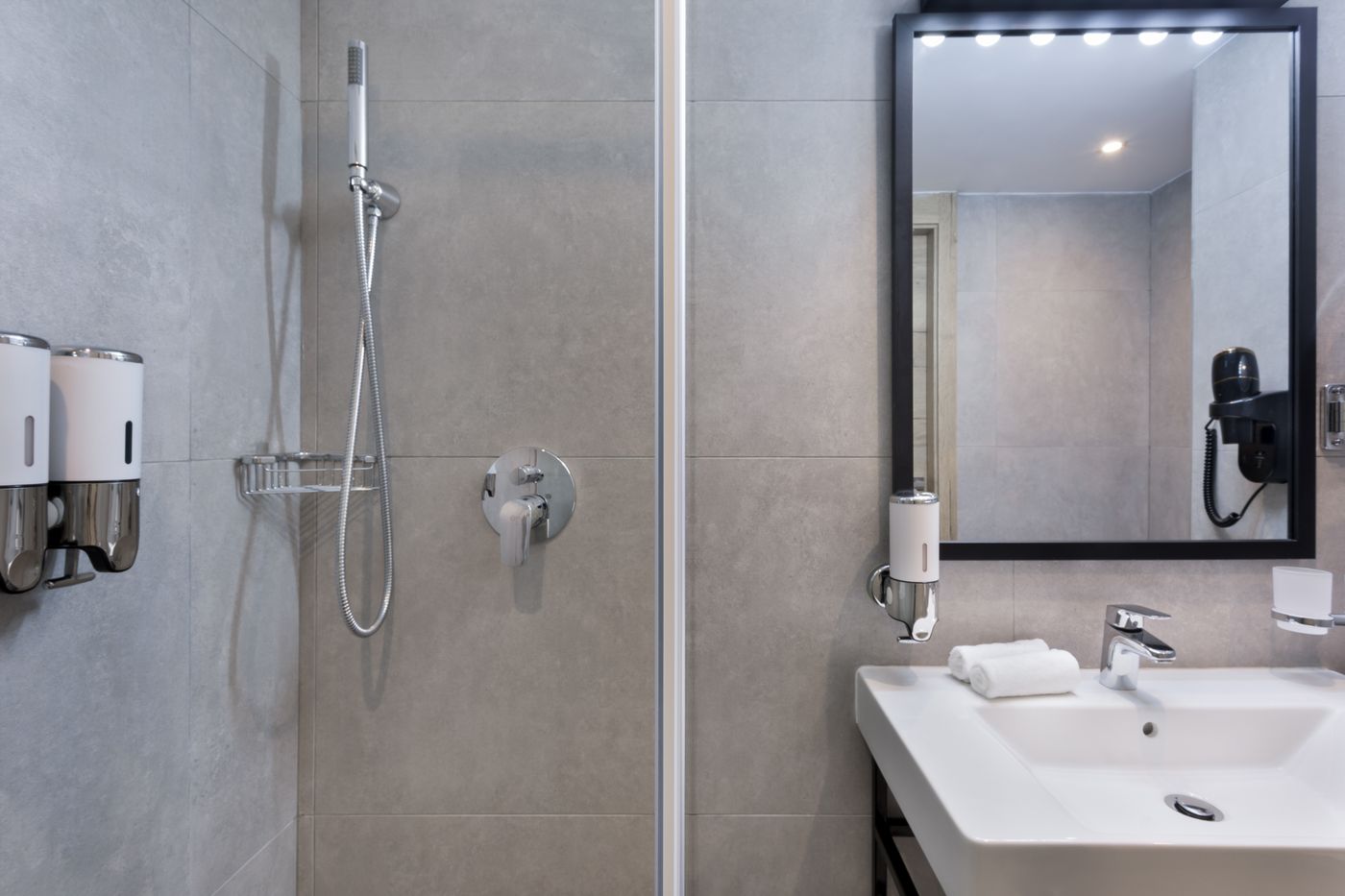 Azur-Hotel-by-ST-Hotels-Room-23