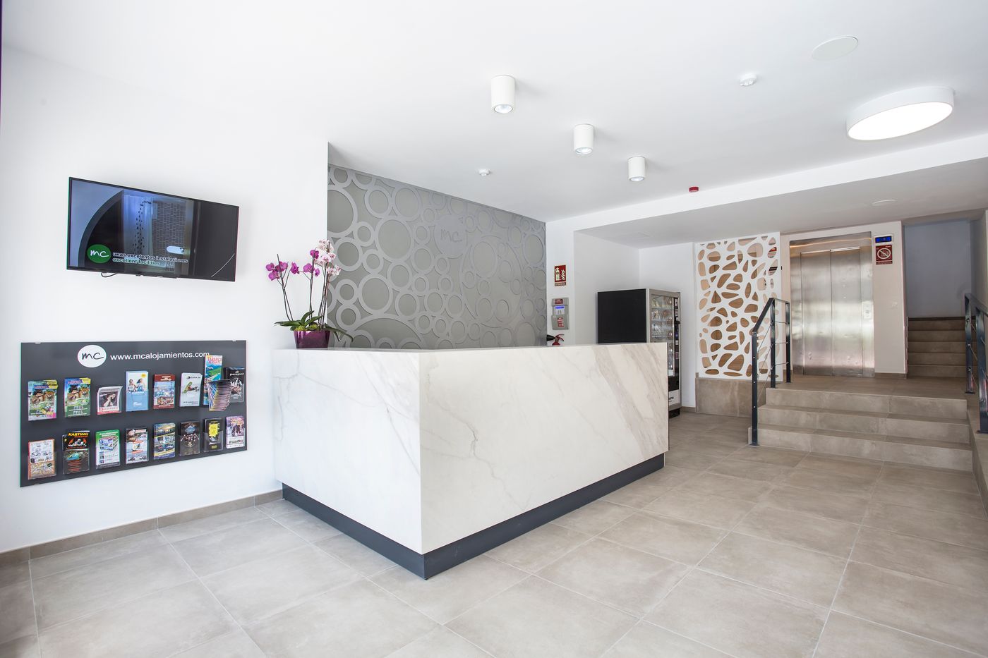 MC-Maryciel-Apartments-Lobby-16