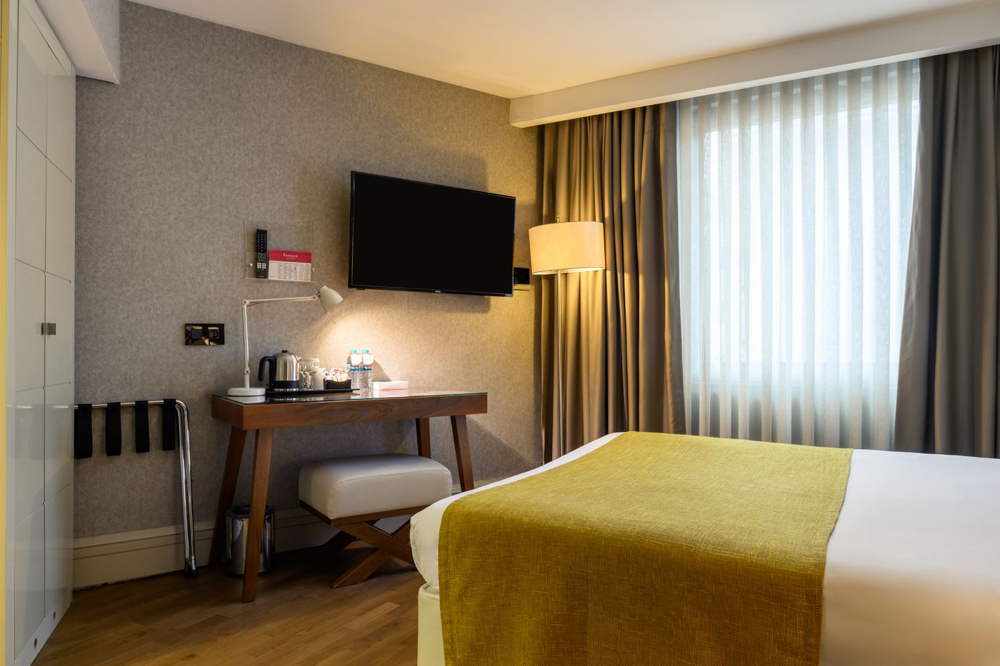 Ramada-Istanbul-Grand-Bazaar-Room-26