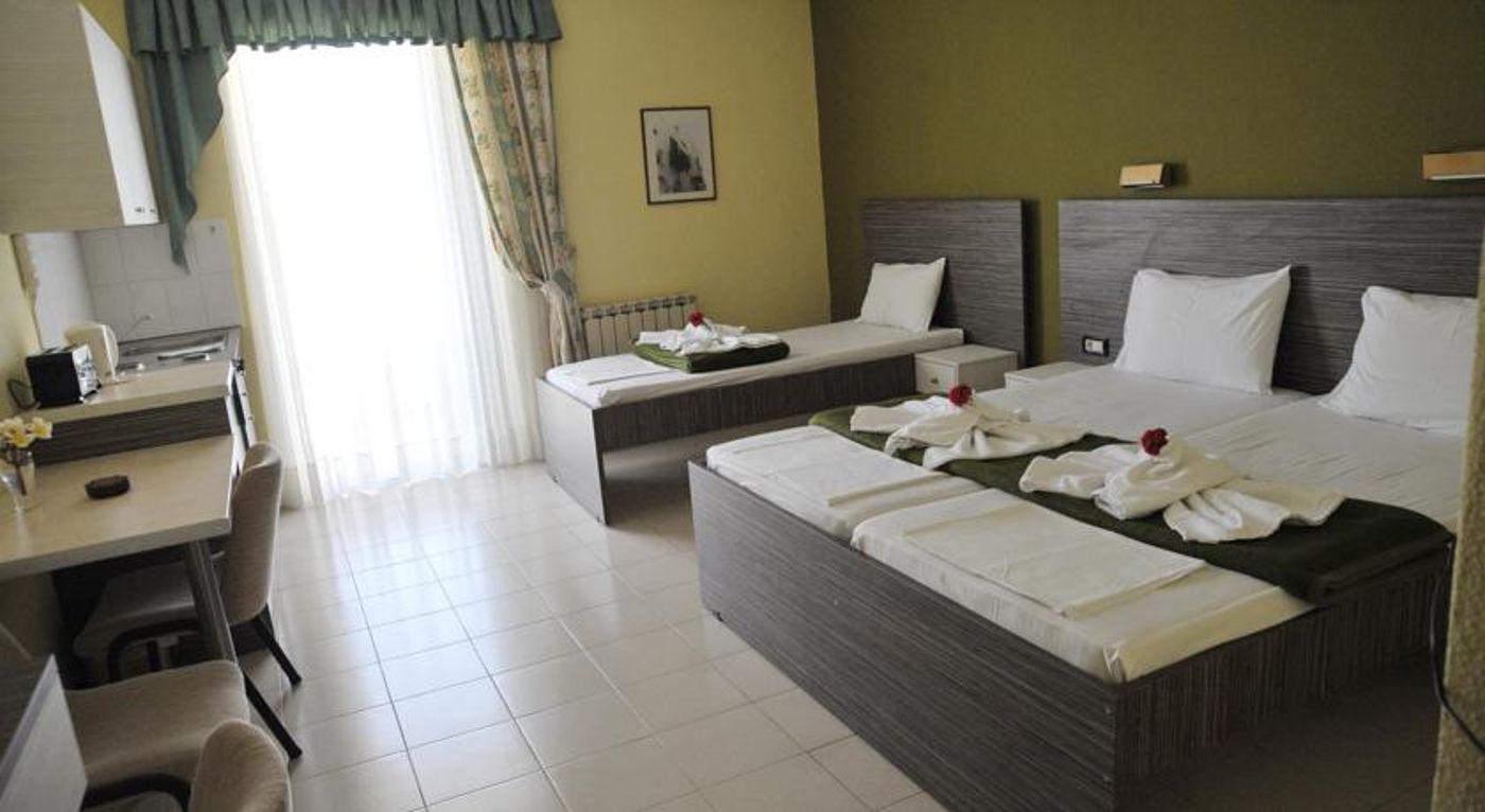 Sunny Days Apartments