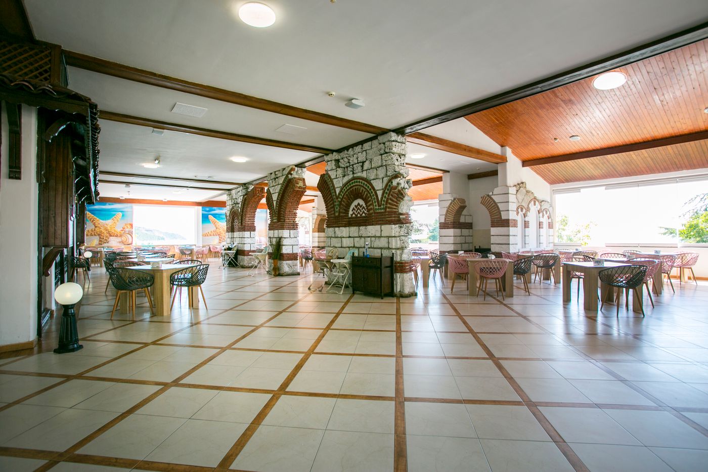 Elenite-Holiday-Village-Restaurant-39