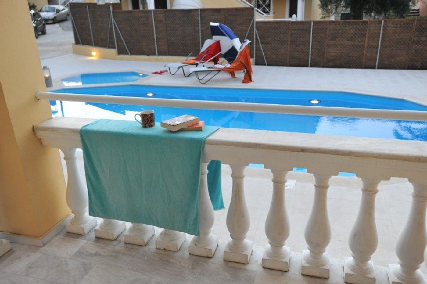 Saint-Spyridon-Terrace-4