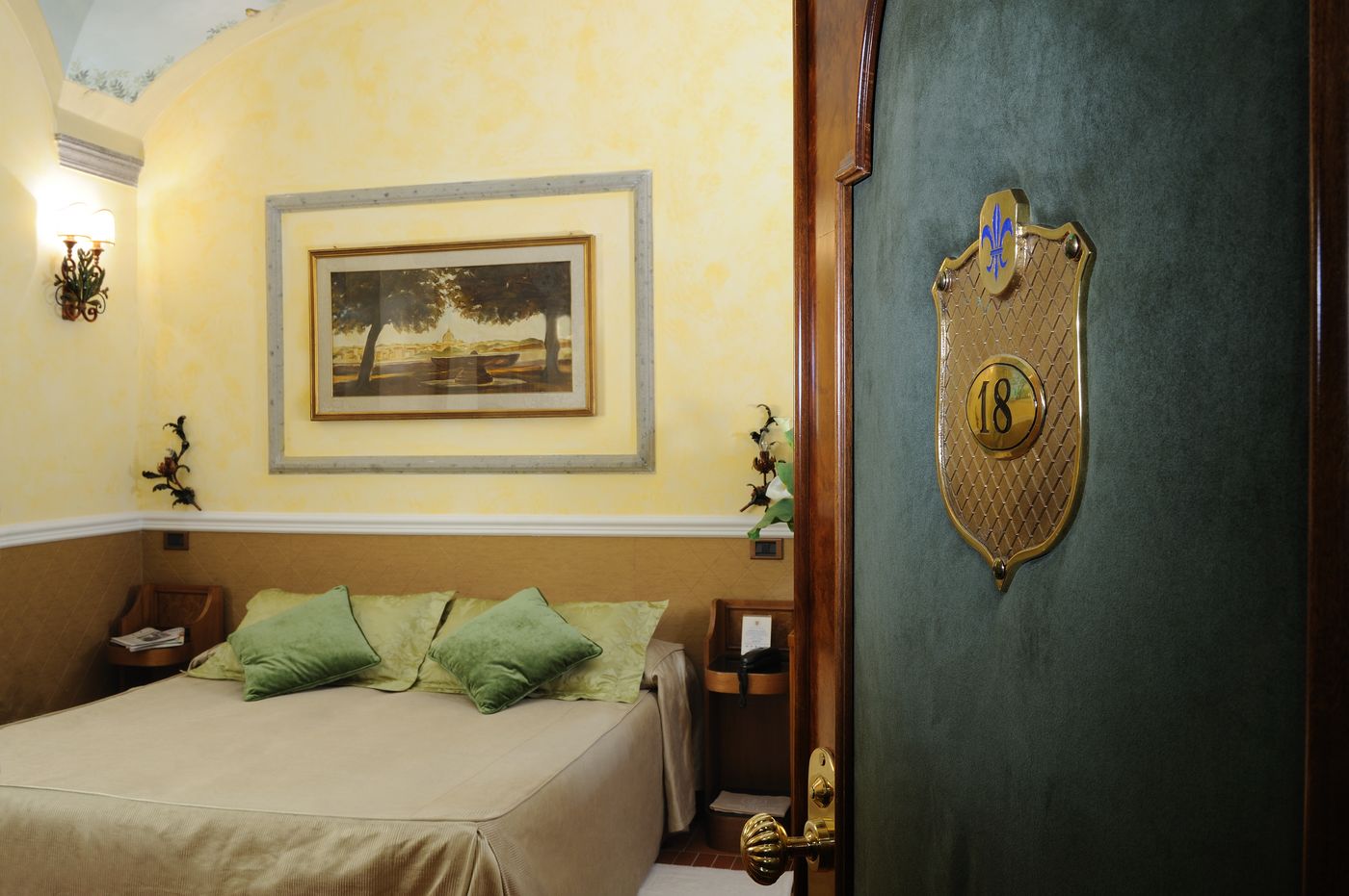 Farnese-Room-26
