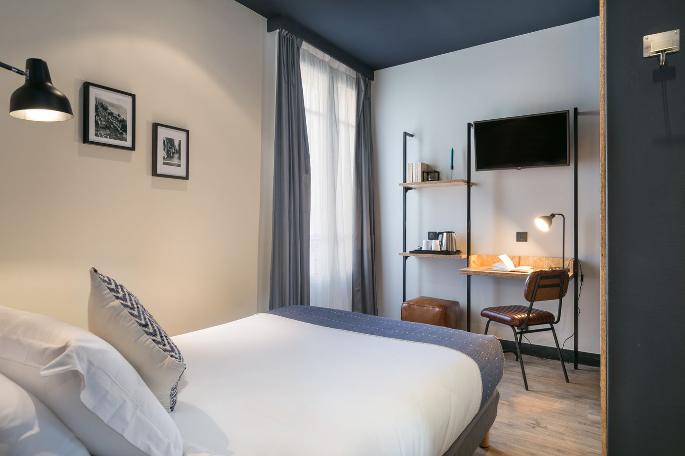 Best-Western-So-Co-by-HappyCulture-Room-8