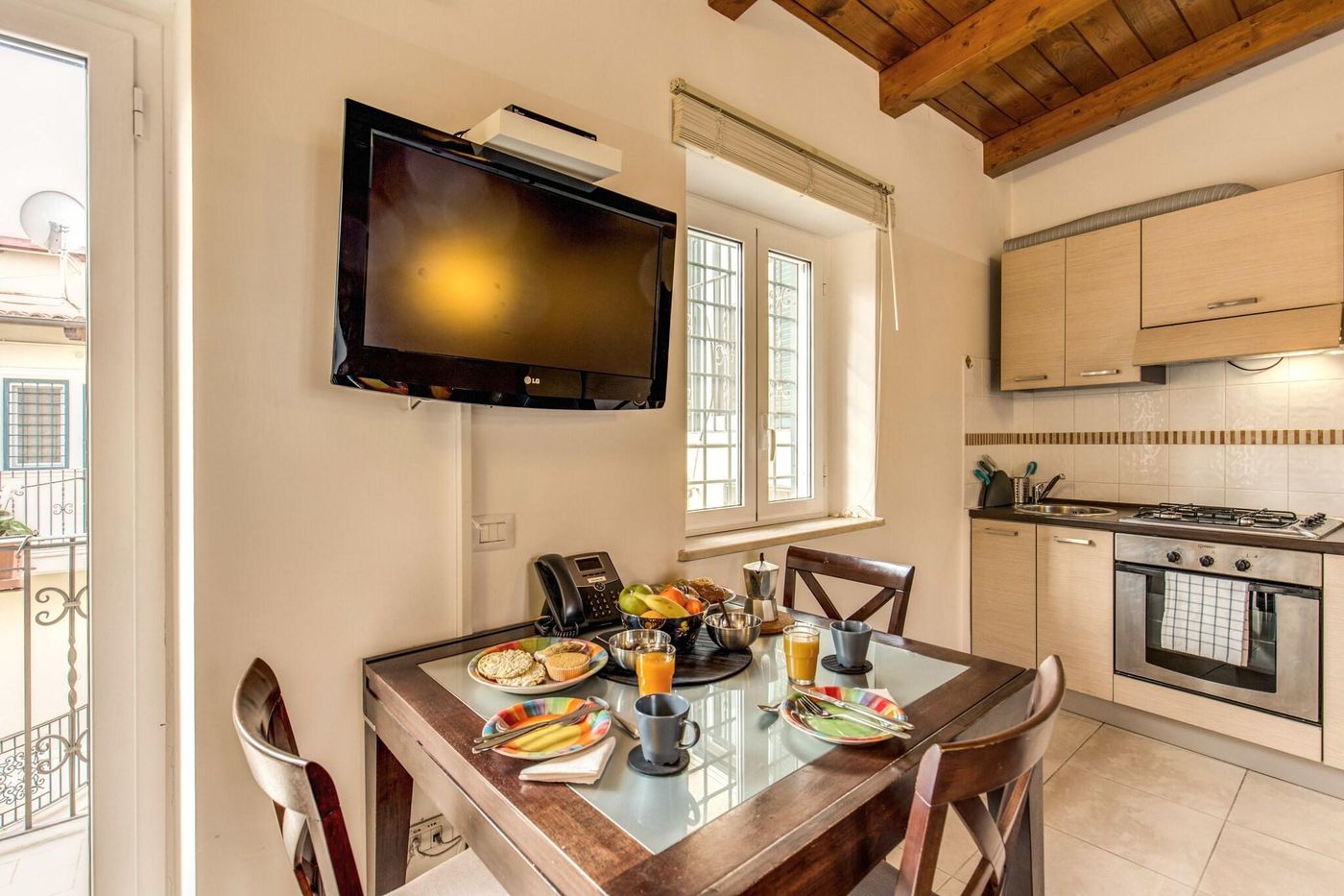 Aurelia-Vatican-Apartments-Room-7