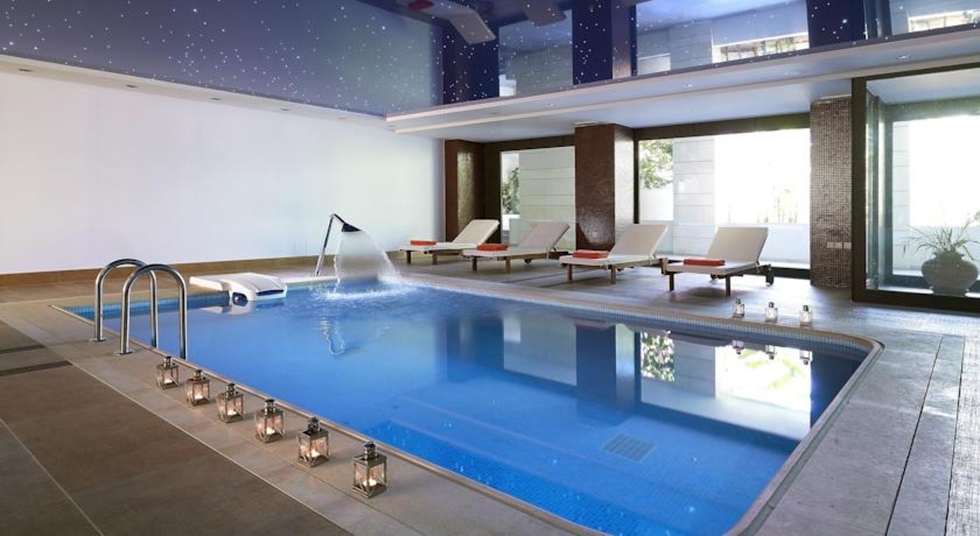 Macaris Suites and Spa