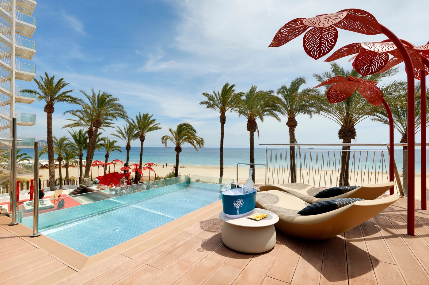 Ushuaia-Ibiza-Beach-Hotel-Pool-68