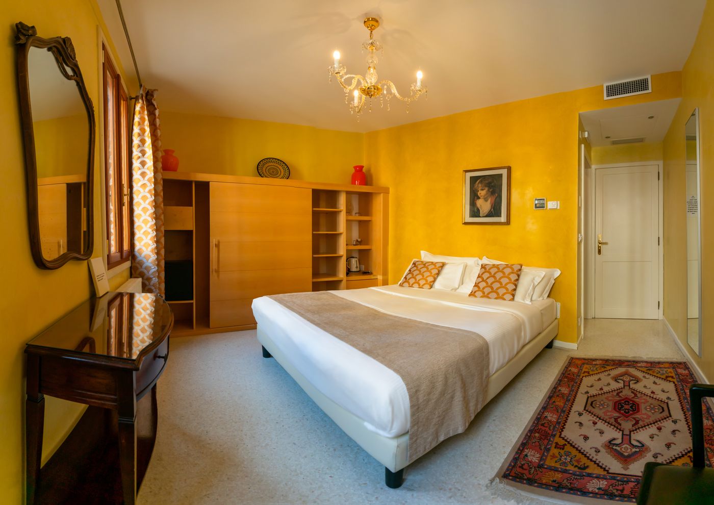 Palazzo-San-Luca-Room-20