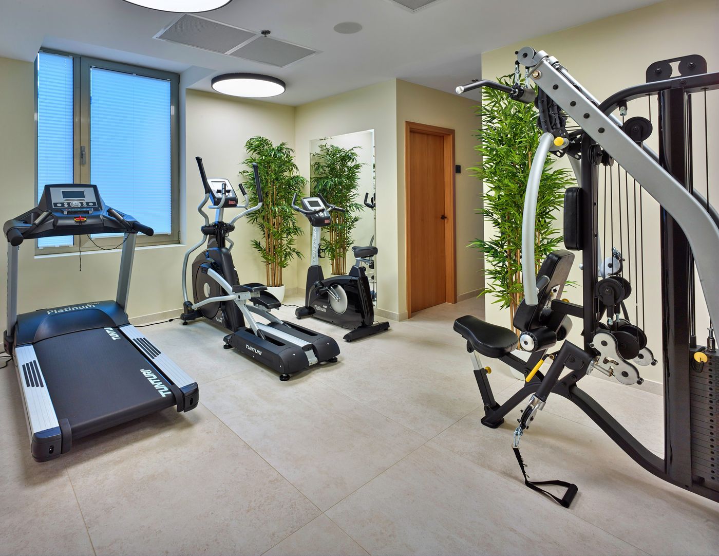 EST-Grand-Hotel-Savoy-Sports-and-Entertainment-53