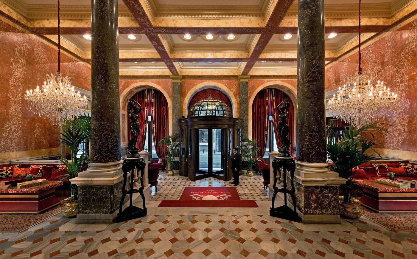 Pera-Palace-Hotel-Lobby-3