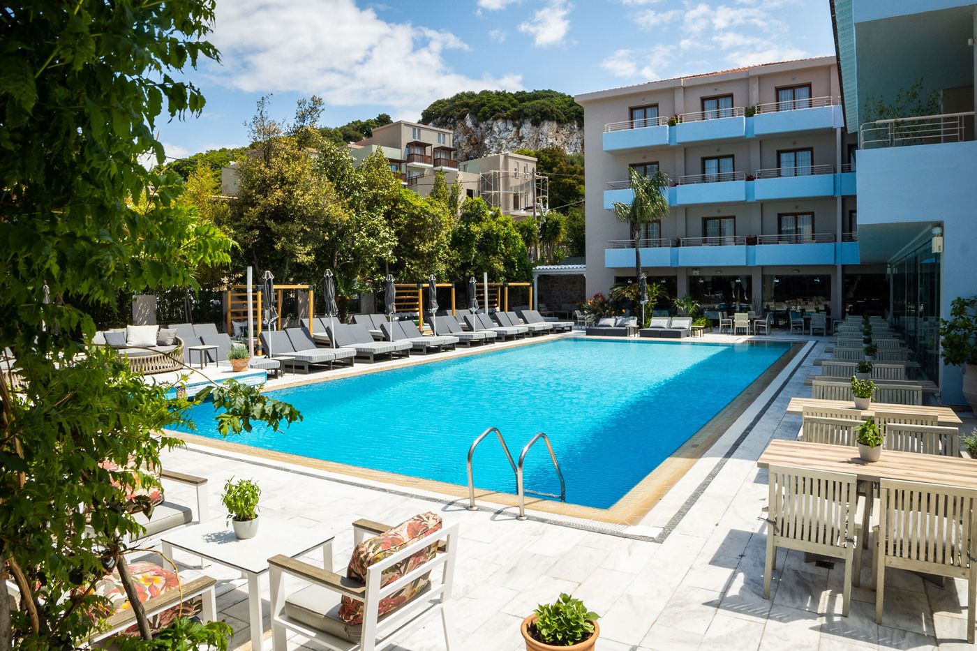 La-Piscine-Art-Hotel---Adult-Only-Pool-3