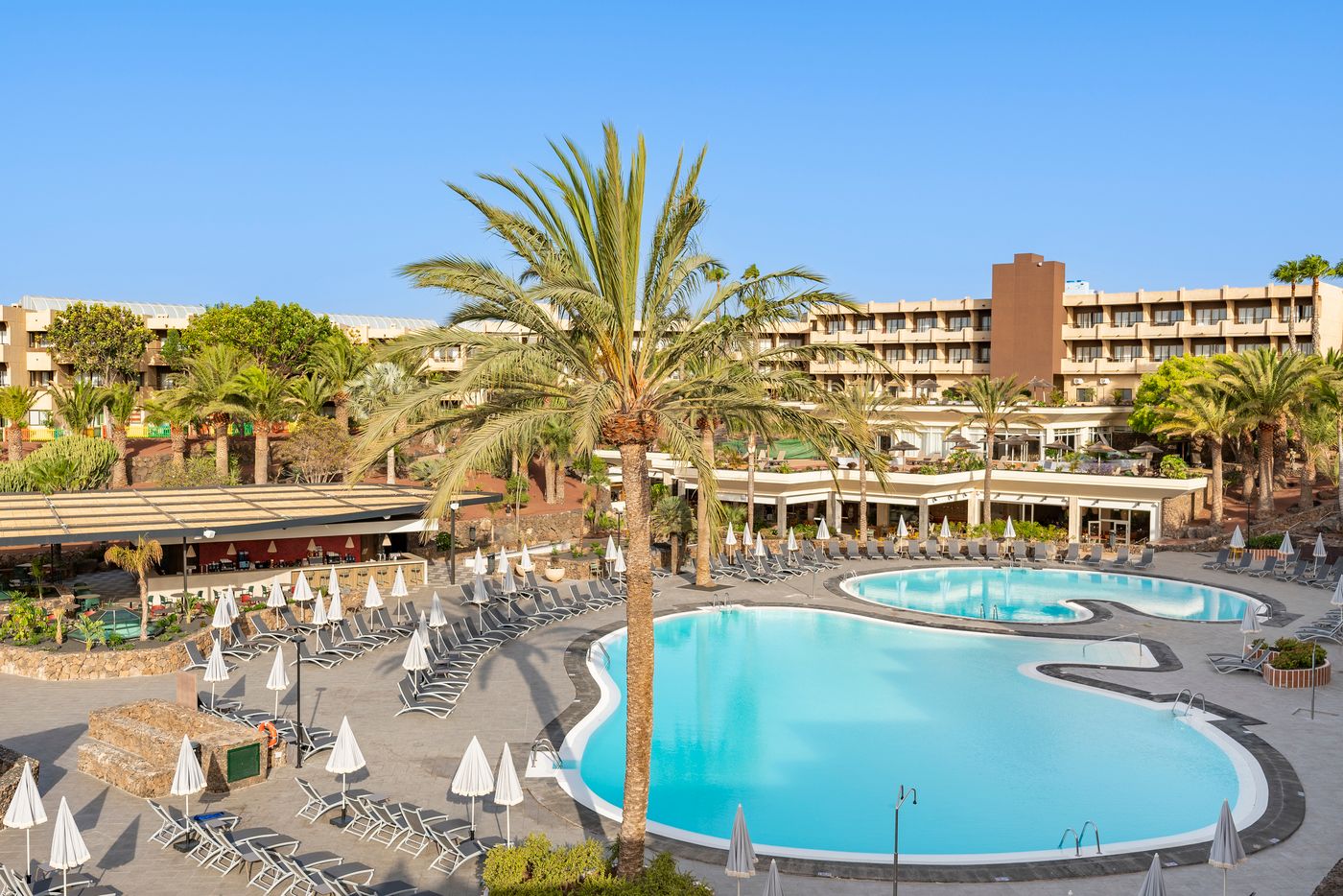 Barcelo-Lanzarote-Active-Resort-Pool-3