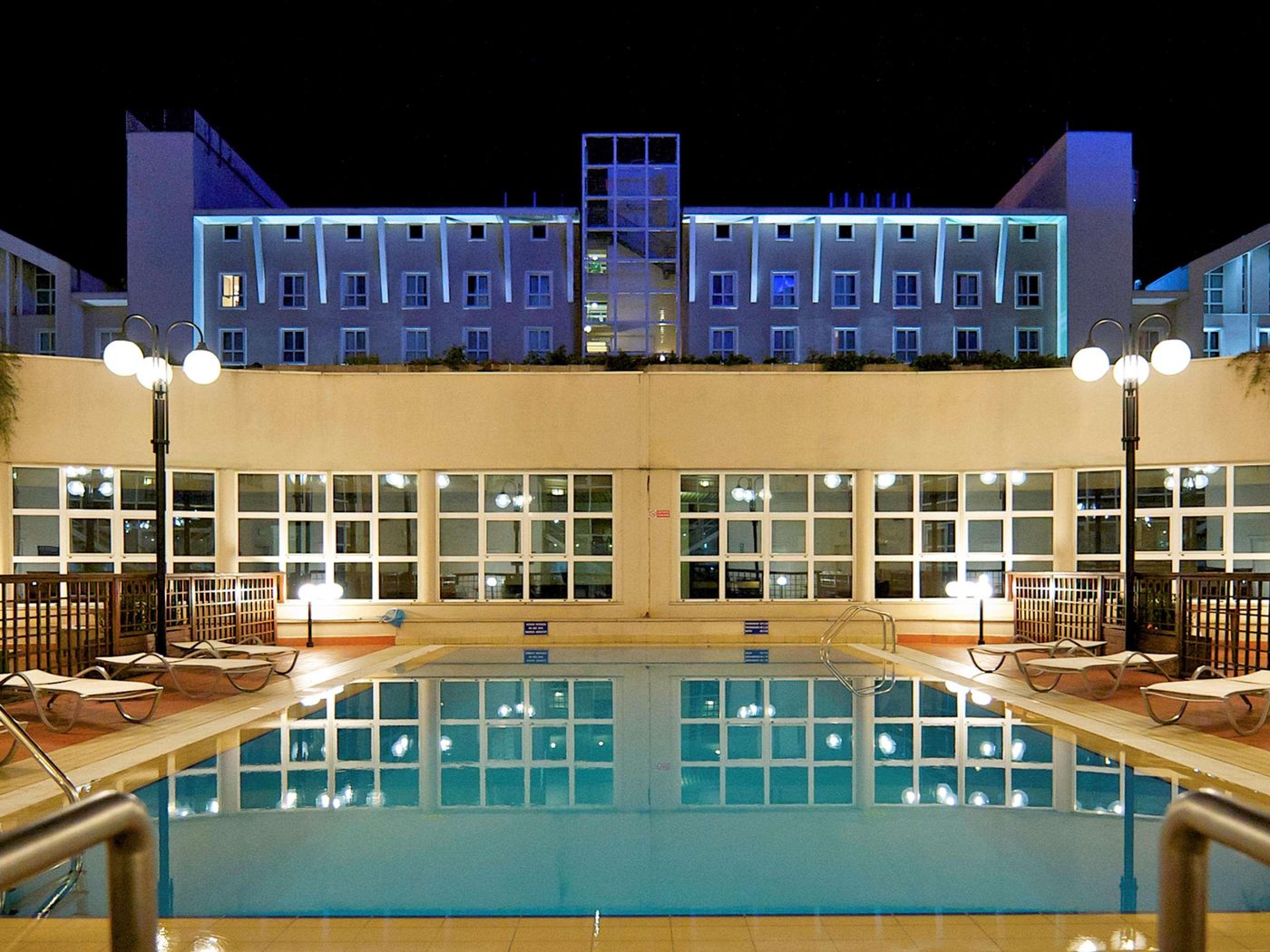 Novotel-Firenze-Nord-Aeroporto-Pool-51