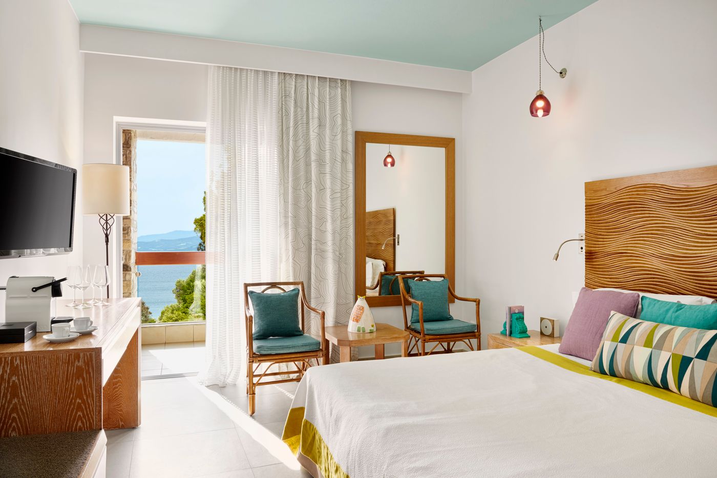 Eagles-Palace-Room-27