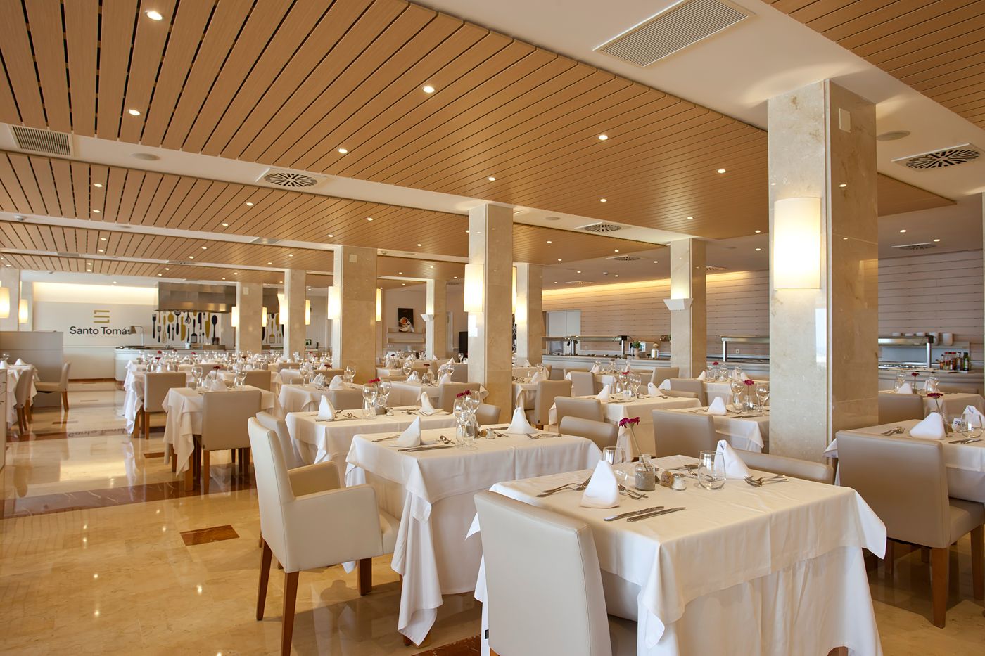 Hotel-55-Santo-Tomas-Restaurant-39