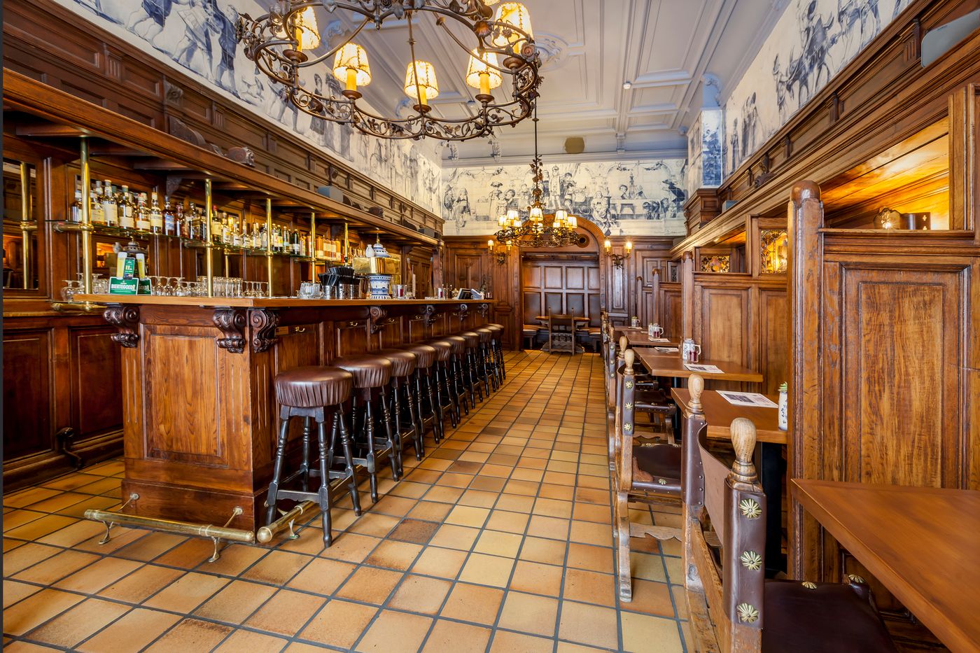 Die-Port-Van-Cleve-Bar-68