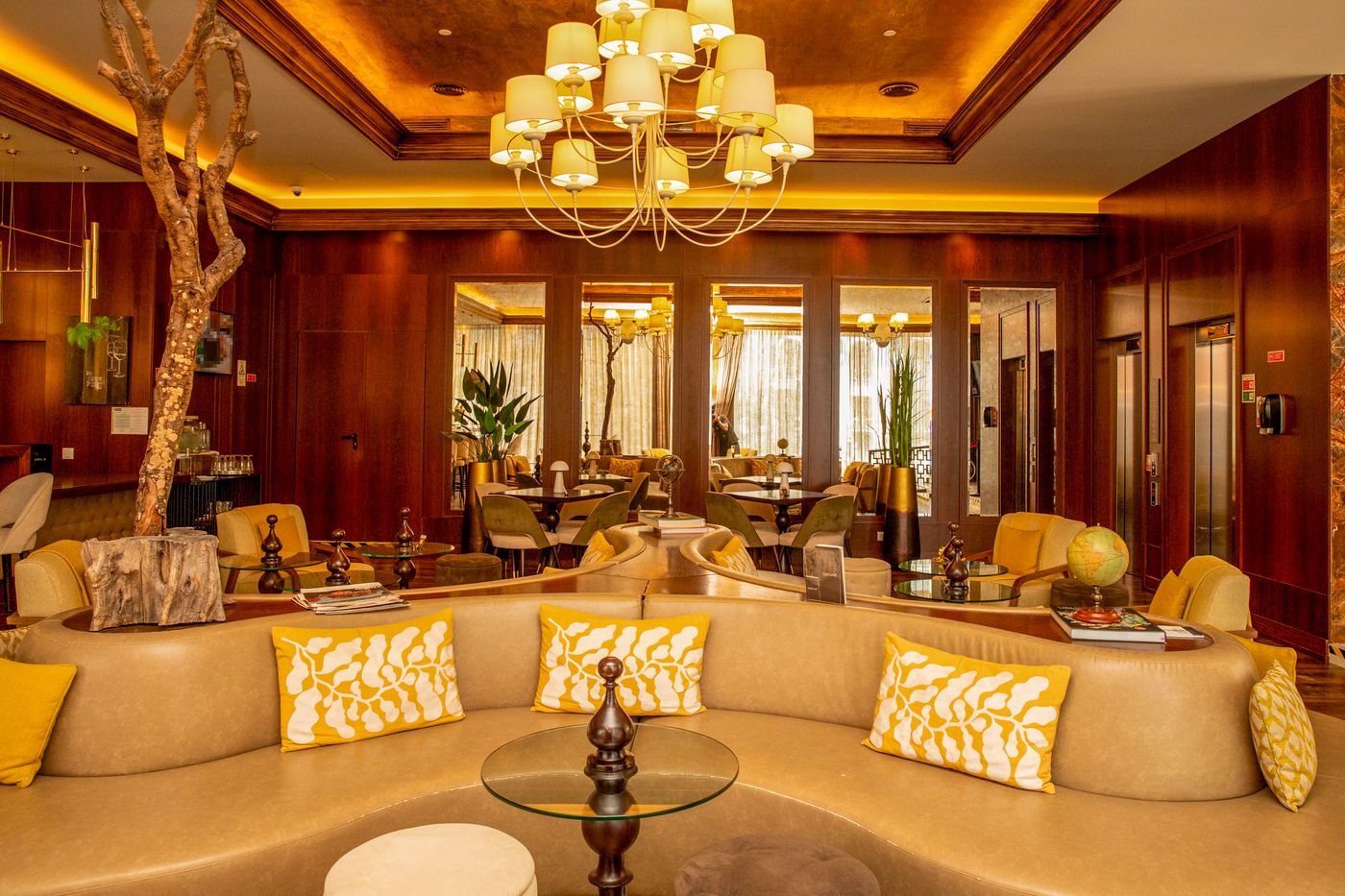 VIP-Executive-Picoas-Lobby-11