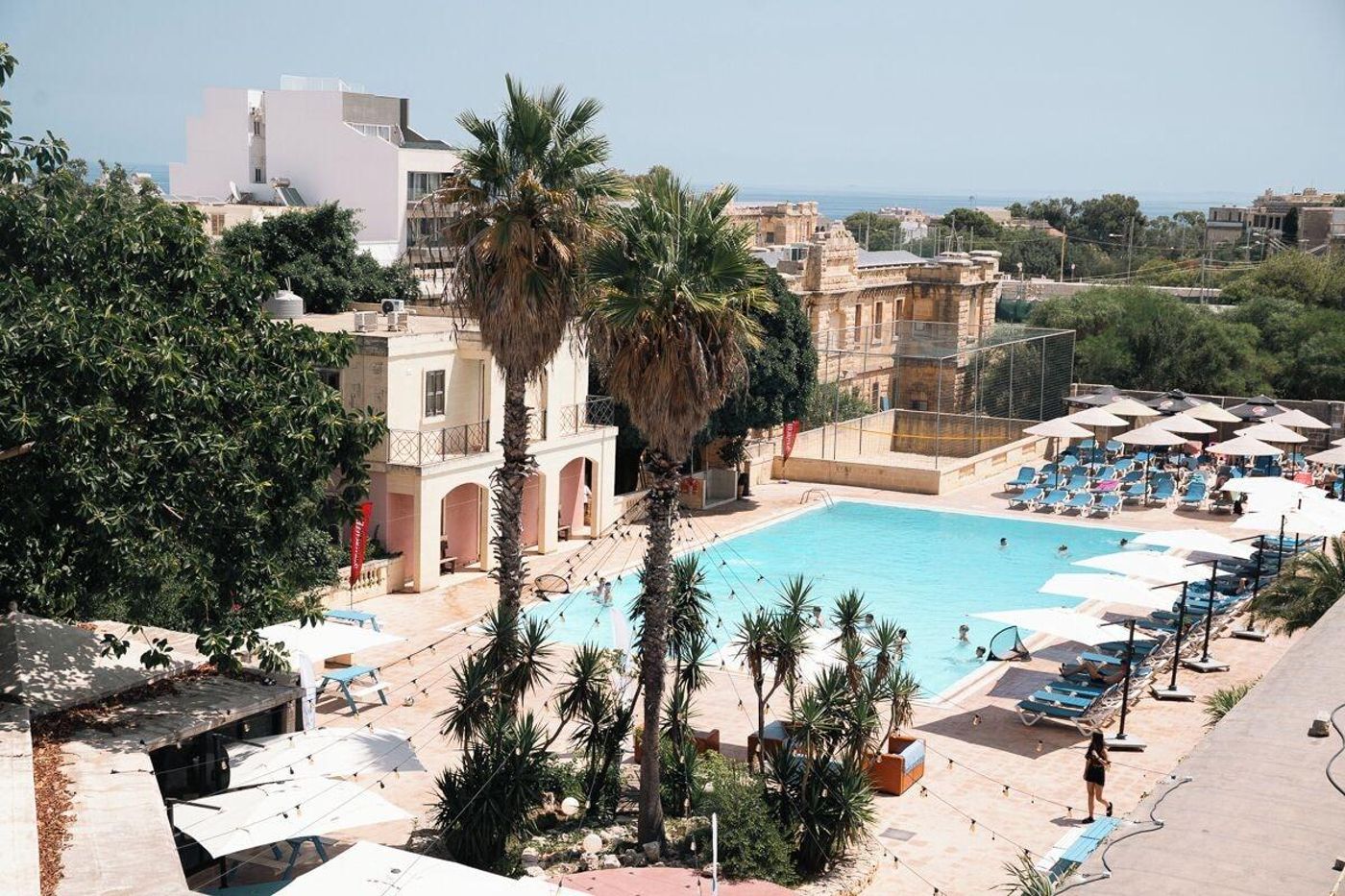 Sprachcaffe-International-Aparthotel-Pembroke-General-view-9