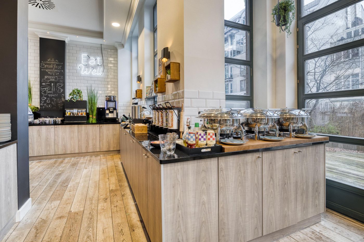 Holiday-Inn-Brussels-Schuman-Restaurant-18