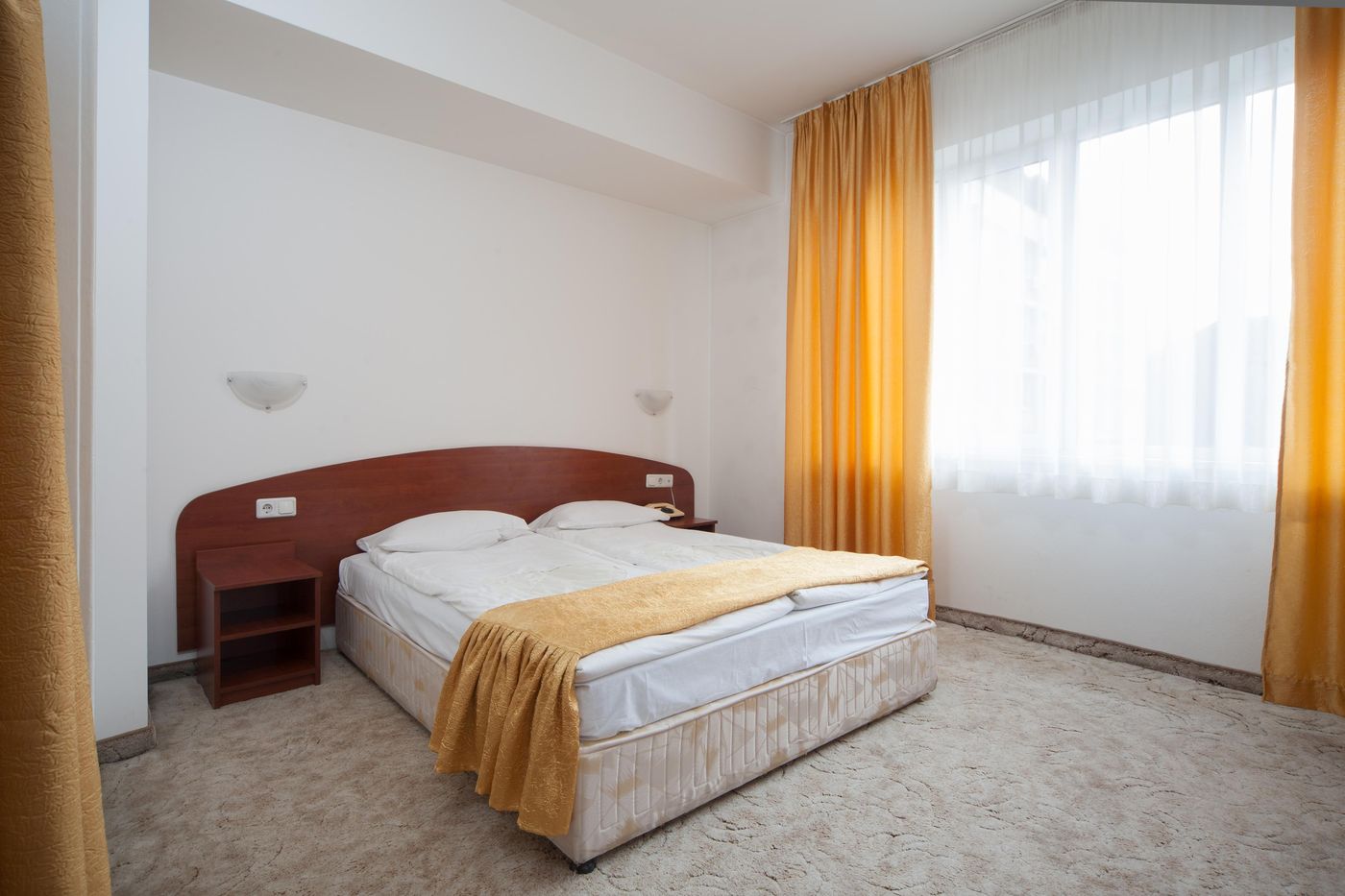 Slavyanska Beseda-Bulgaria-SOFIA-Room-7