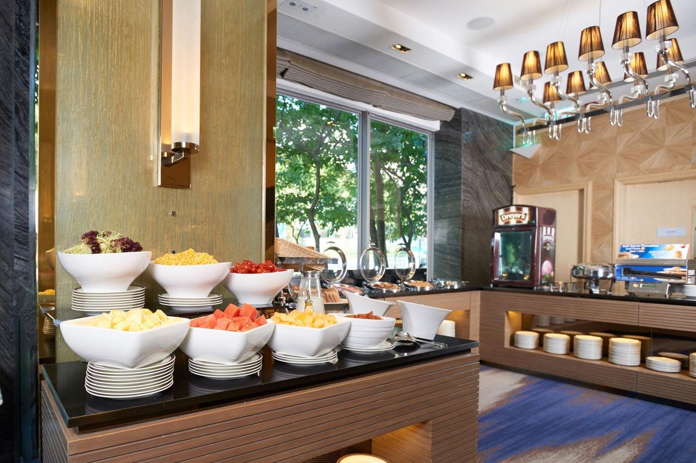 Dorsett-Tsuen-Wan-Hong-Kong-Restaurant-28