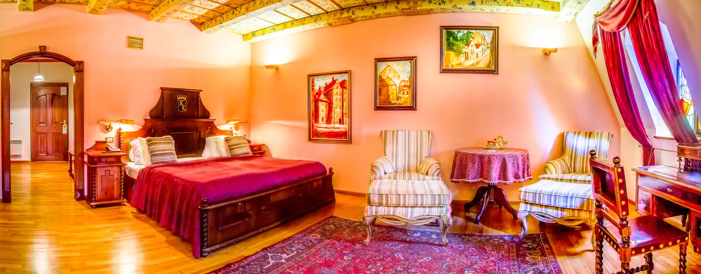 The-King-Charles-Room-20