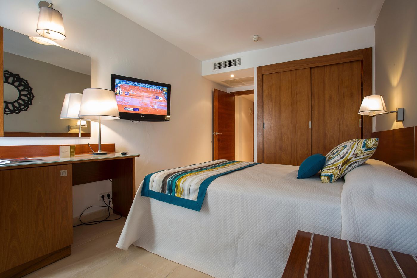 Palladium-Hotel-Palmyra-Room-16