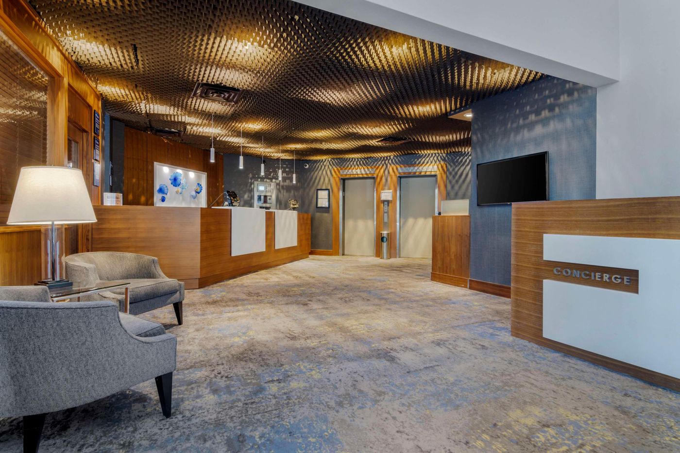 Best-Western-Premier-Chateau-Granville-Hotel---Suites-Lobby-6