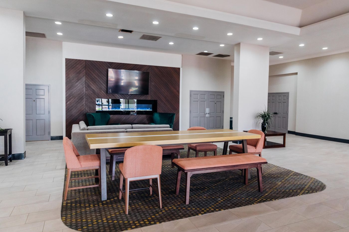 Holiday Inn & Suites Phoenix-Mesa/Chandler-United States-MESA-Lobby-7
